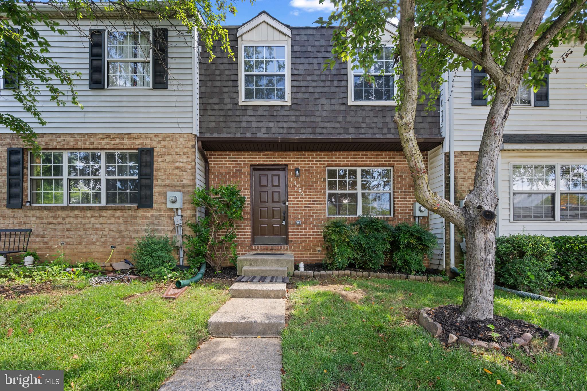 MOUNTAIN VILLAGE - Residential