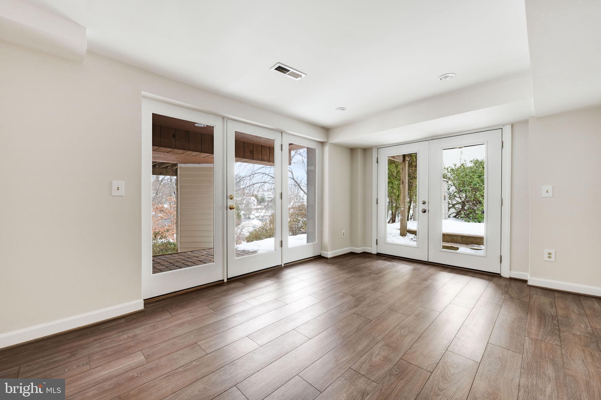 BEVERLEY HILLS - Residential