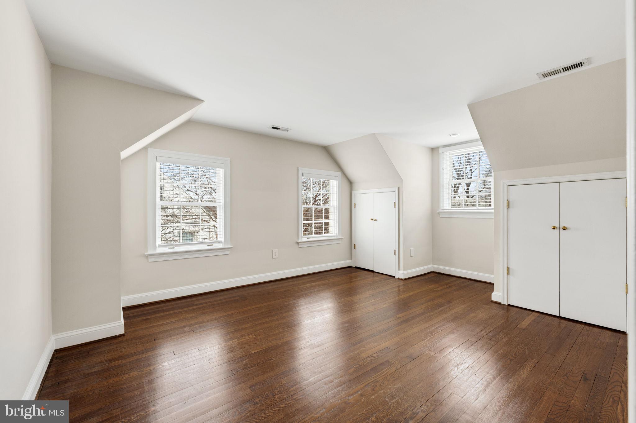 BEVERLEY HILLS - Residential