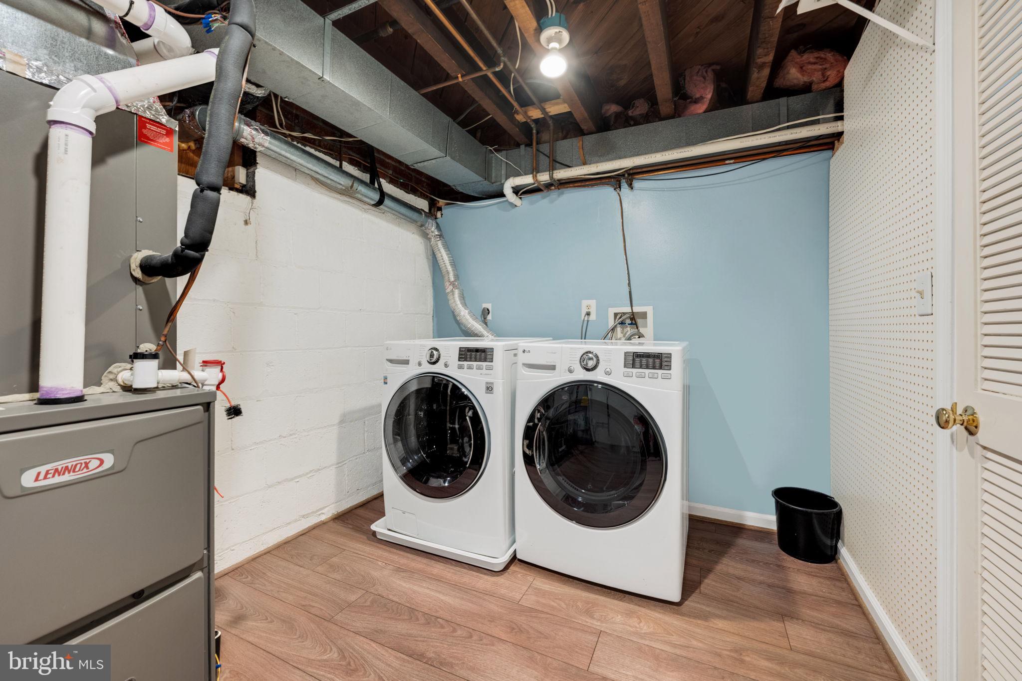 BEVERLEY HILLS - Residential