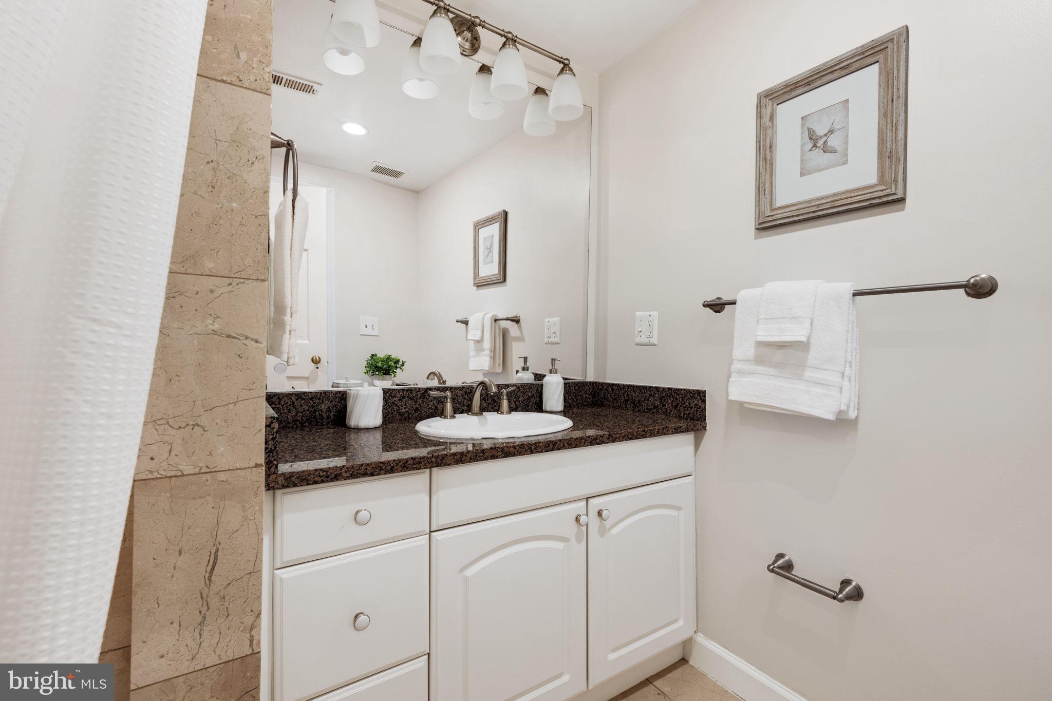 BEVERLEY HILLS - Residential