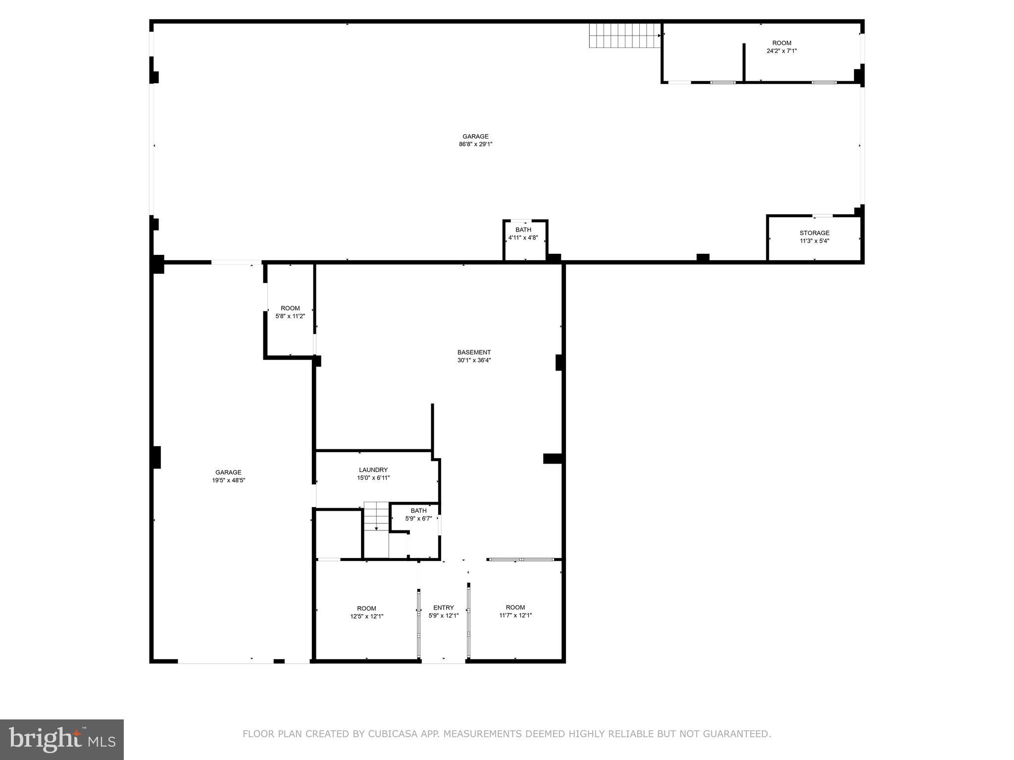 Main image without alt text