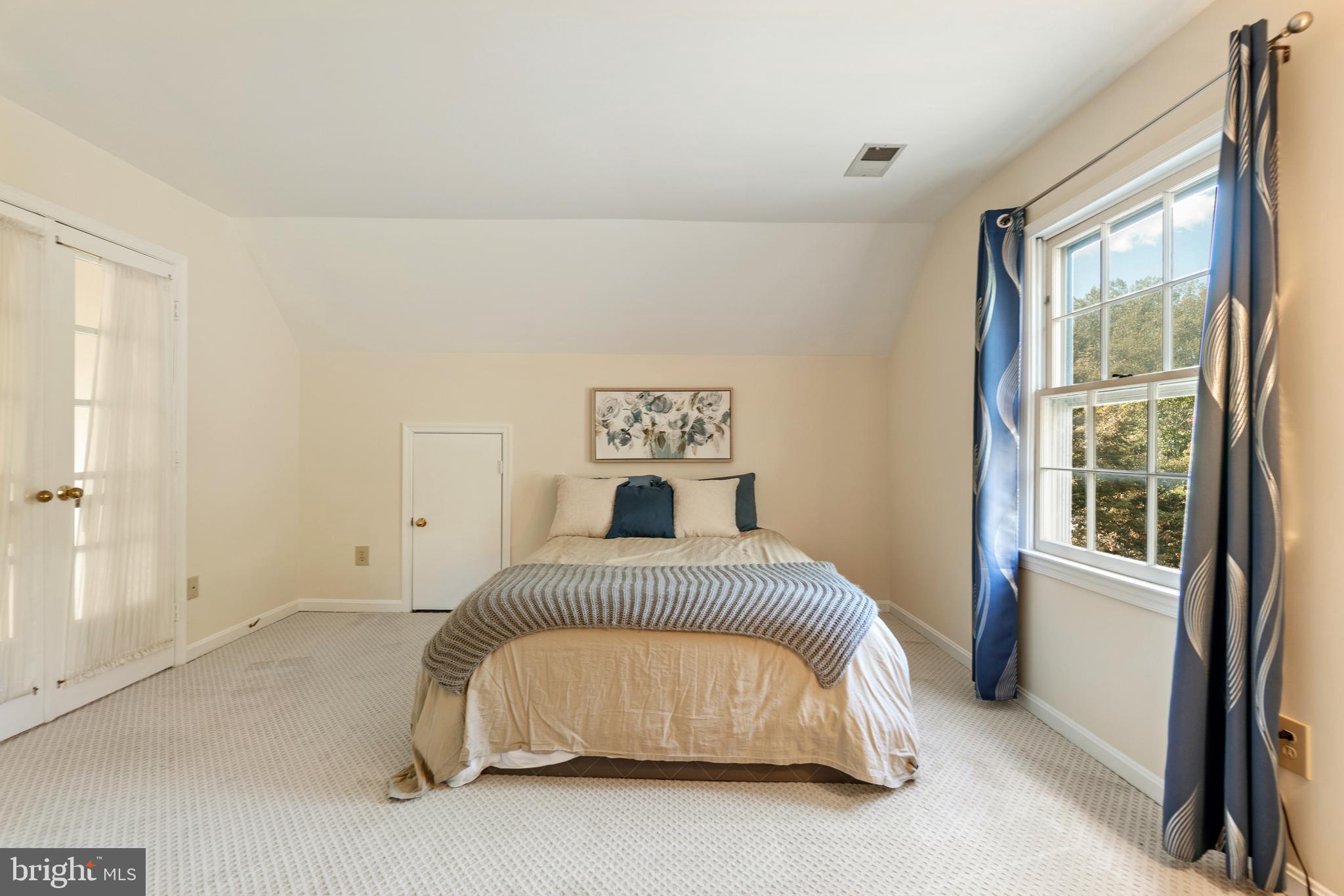 DUFIEF MILL BROOK - Residential