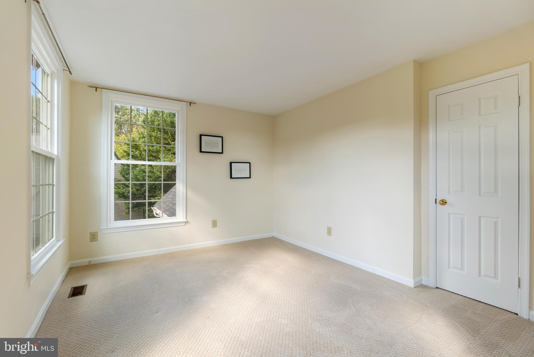 DUFIEF MILL BROOK - Residential