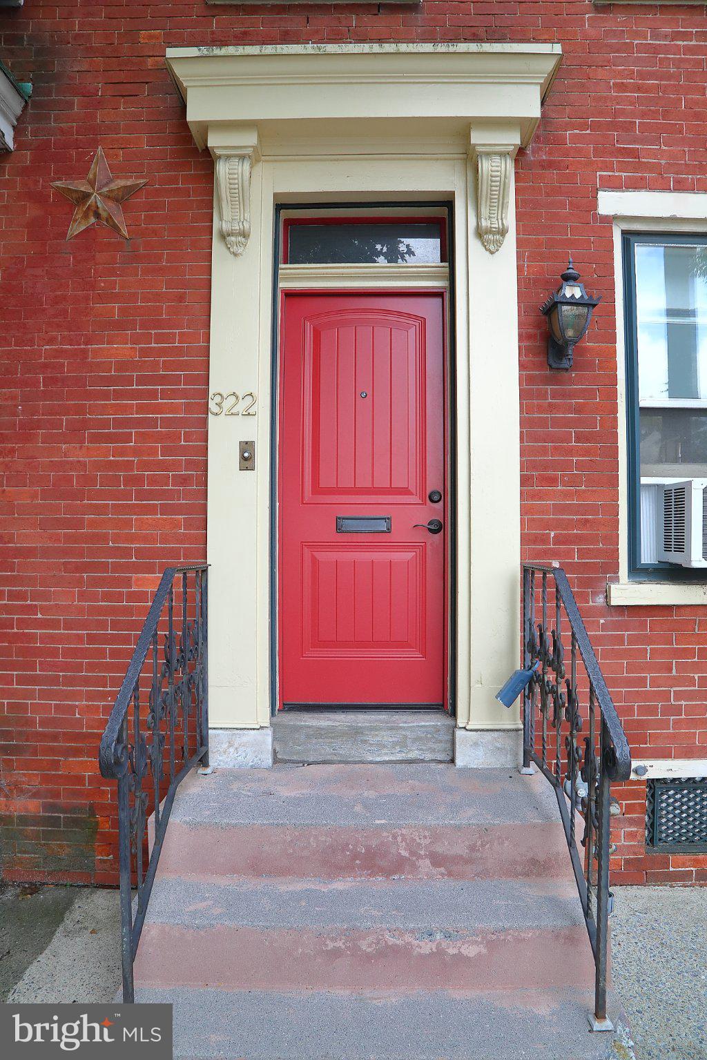 322 W ORANGE STREET