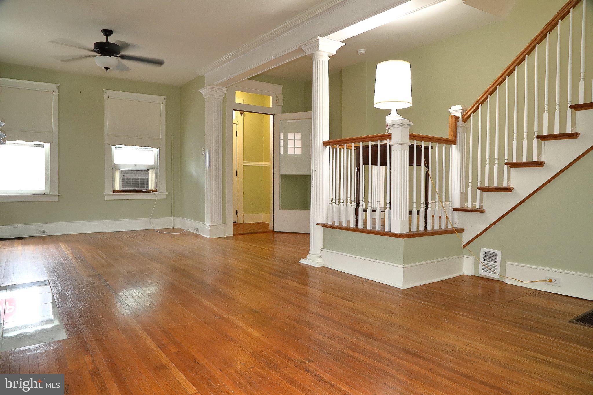 322 W ORANGE STREET