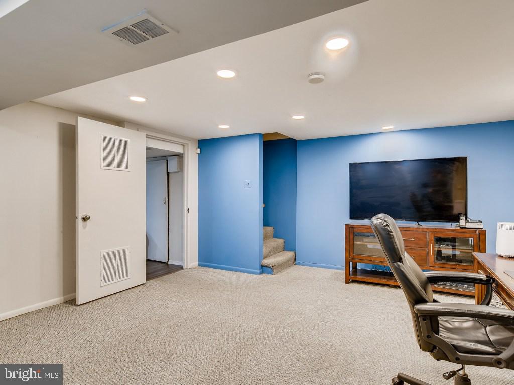 EDMONDSON HEIGHTS - Residential