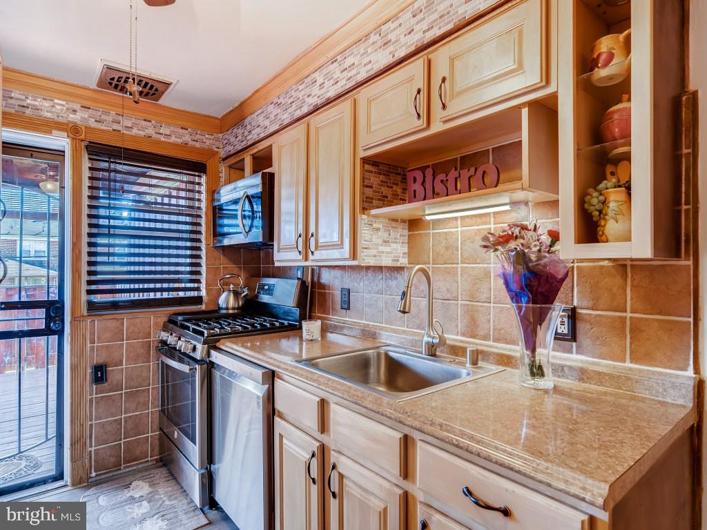 EDMONDSON HEIGHTS - Residential