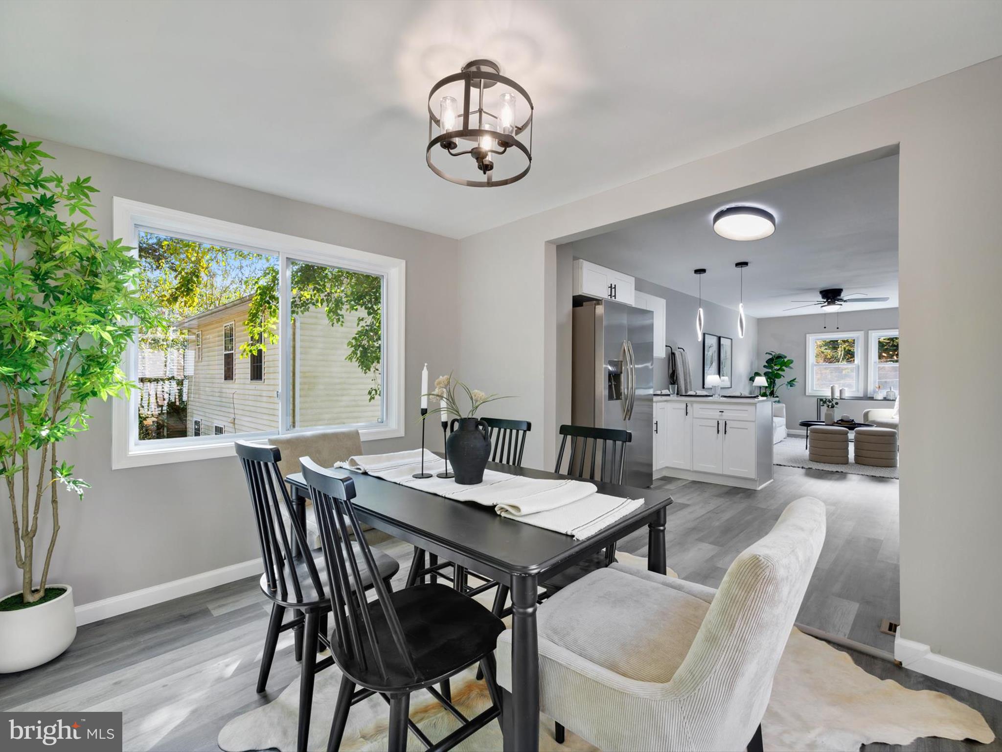 ROUND BAY CITY - Residential