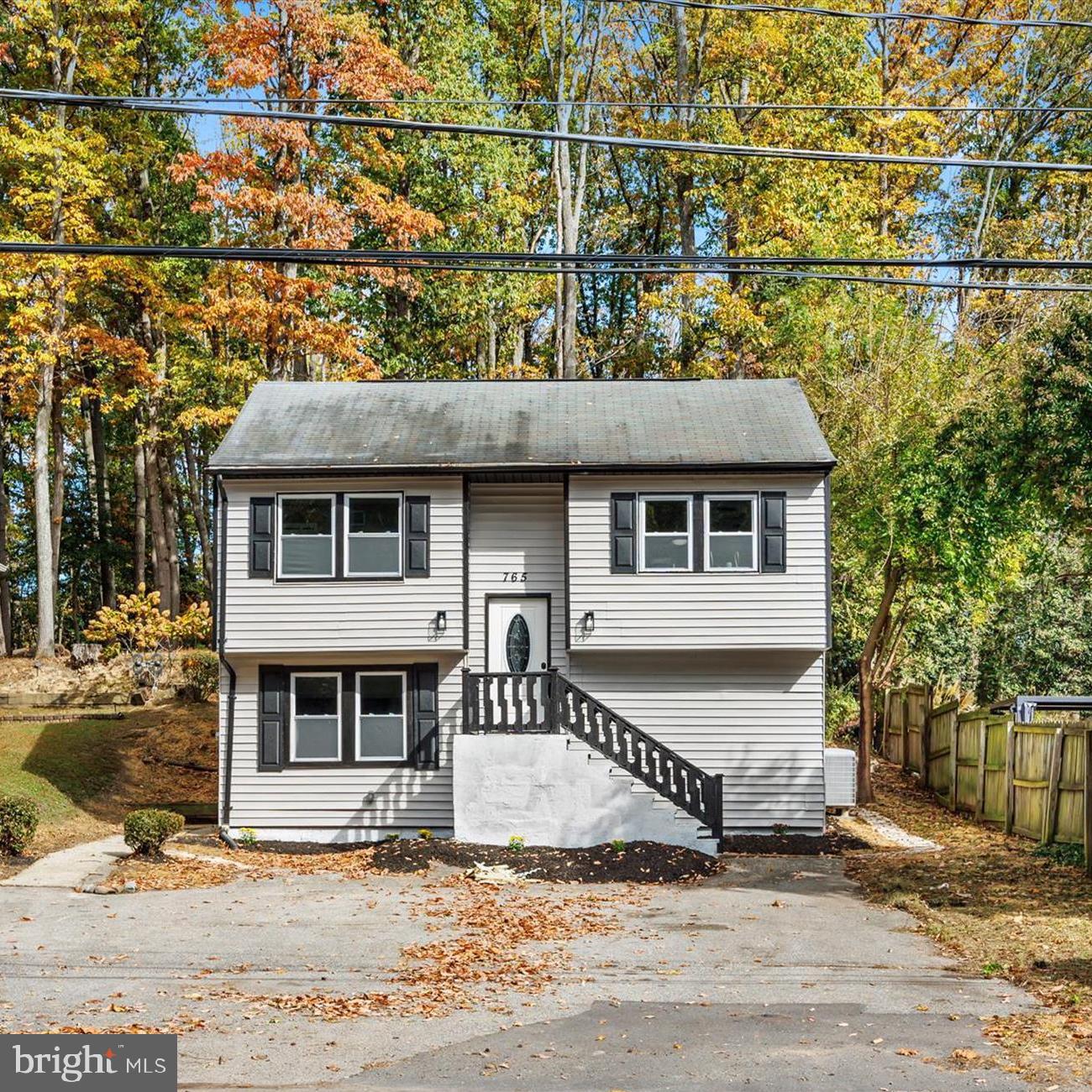 ROUND BAY CITY - Residential