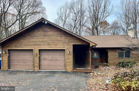 28 LAKE ROAD FLEETWOOD PA 19522