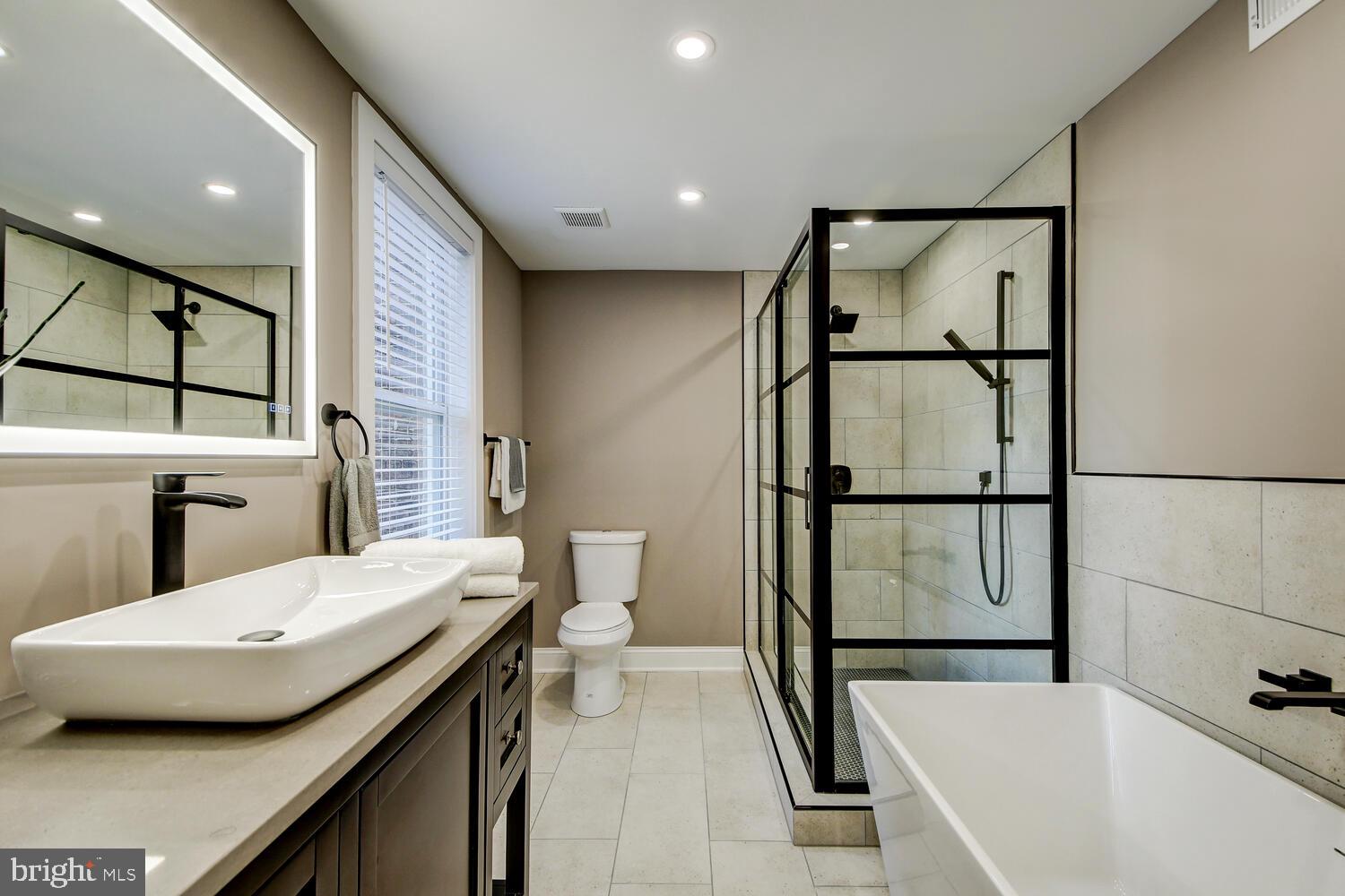 FELLS POINT HISTORIC DISTRICT - Residential Lease