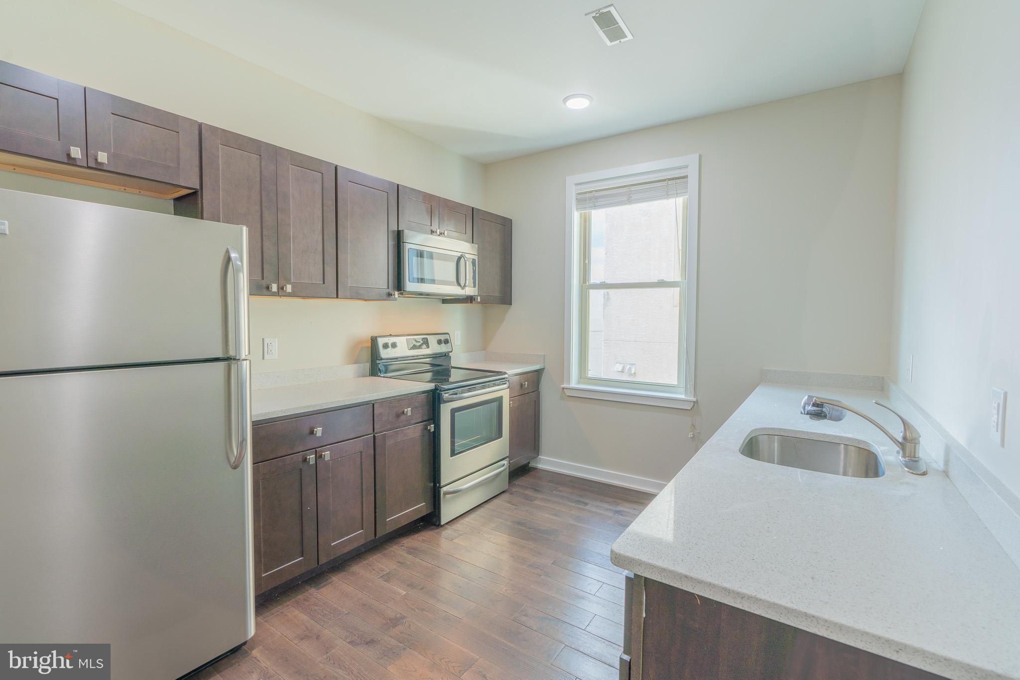 TEMPLE UNIVERSITY - Residential Lease