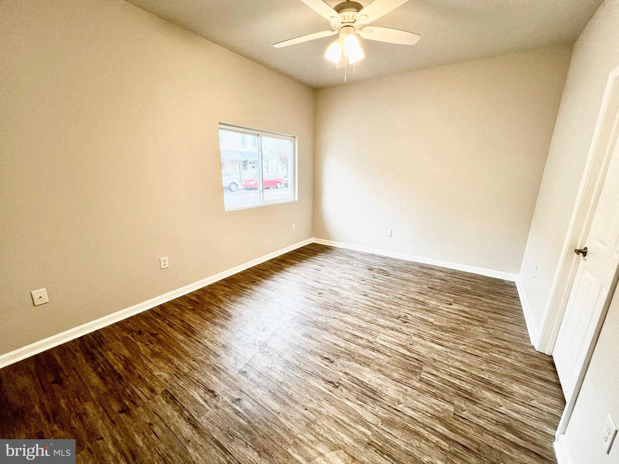 000 - Residential Lease