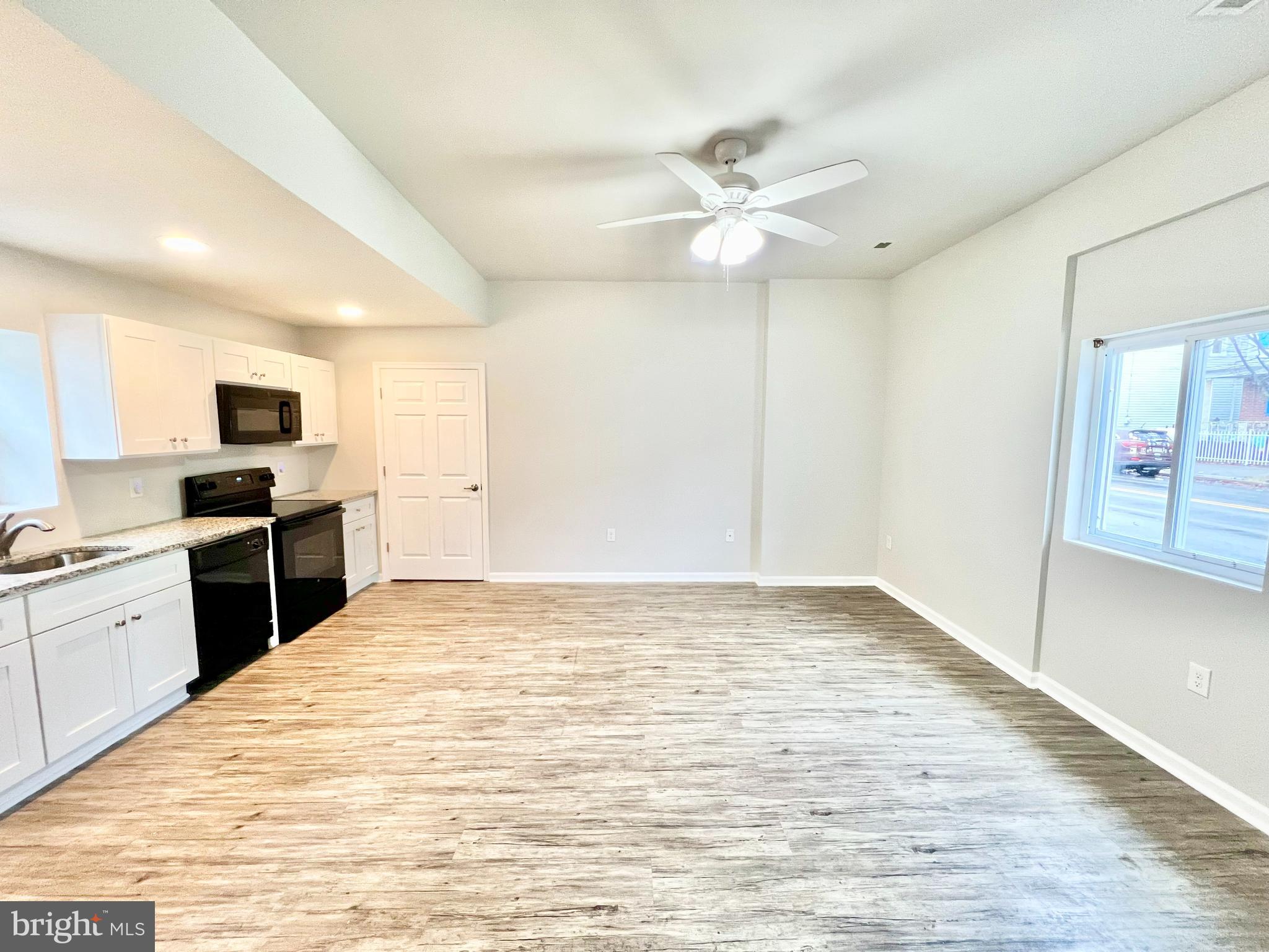 000 - Residential Lease
