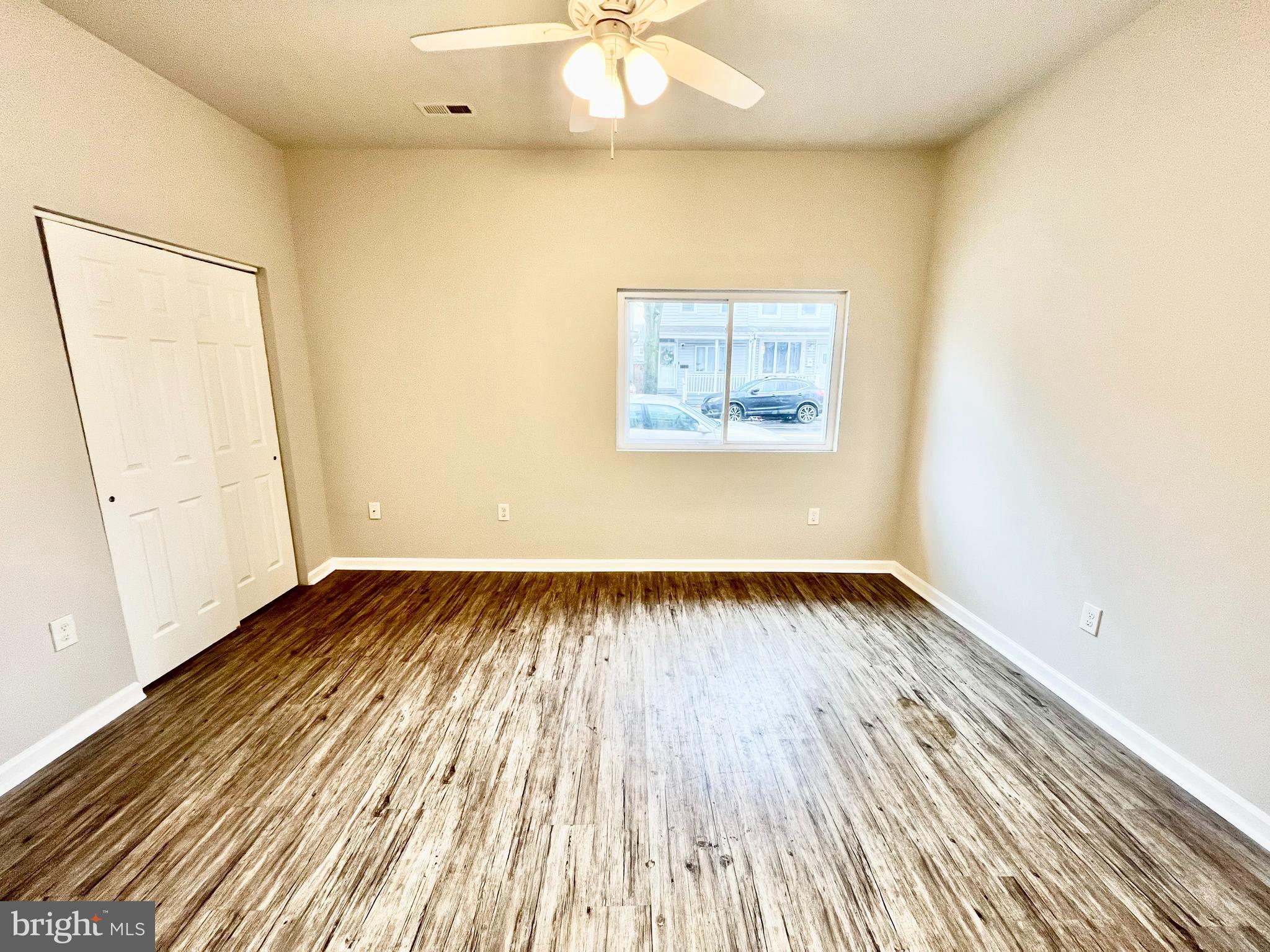 000 - Residential Lease