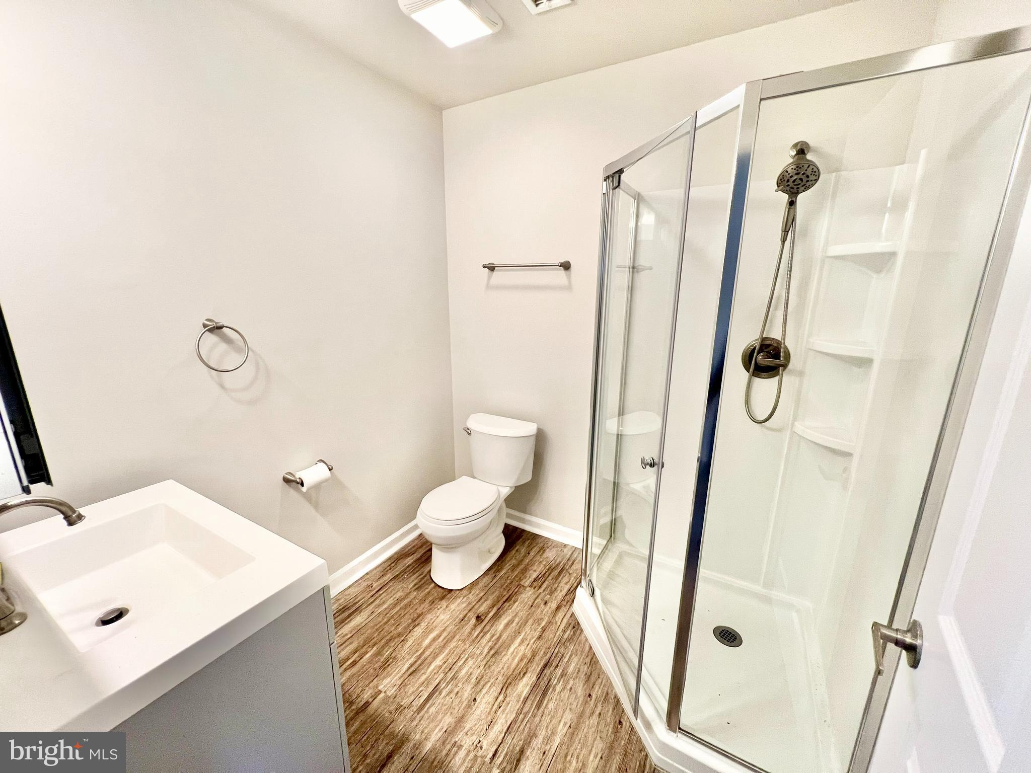 000 - Residential Lease