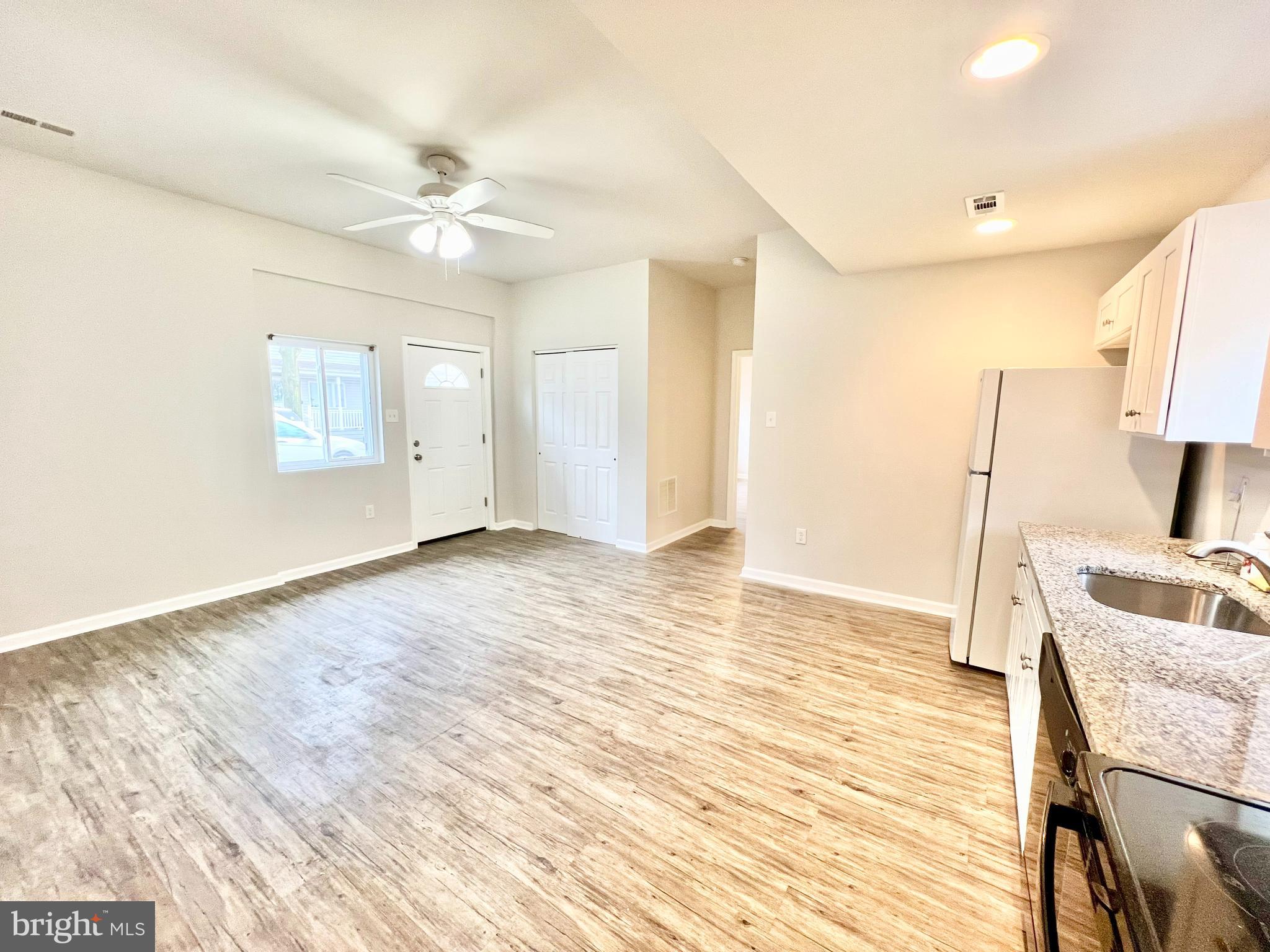 000 - Residential Lease