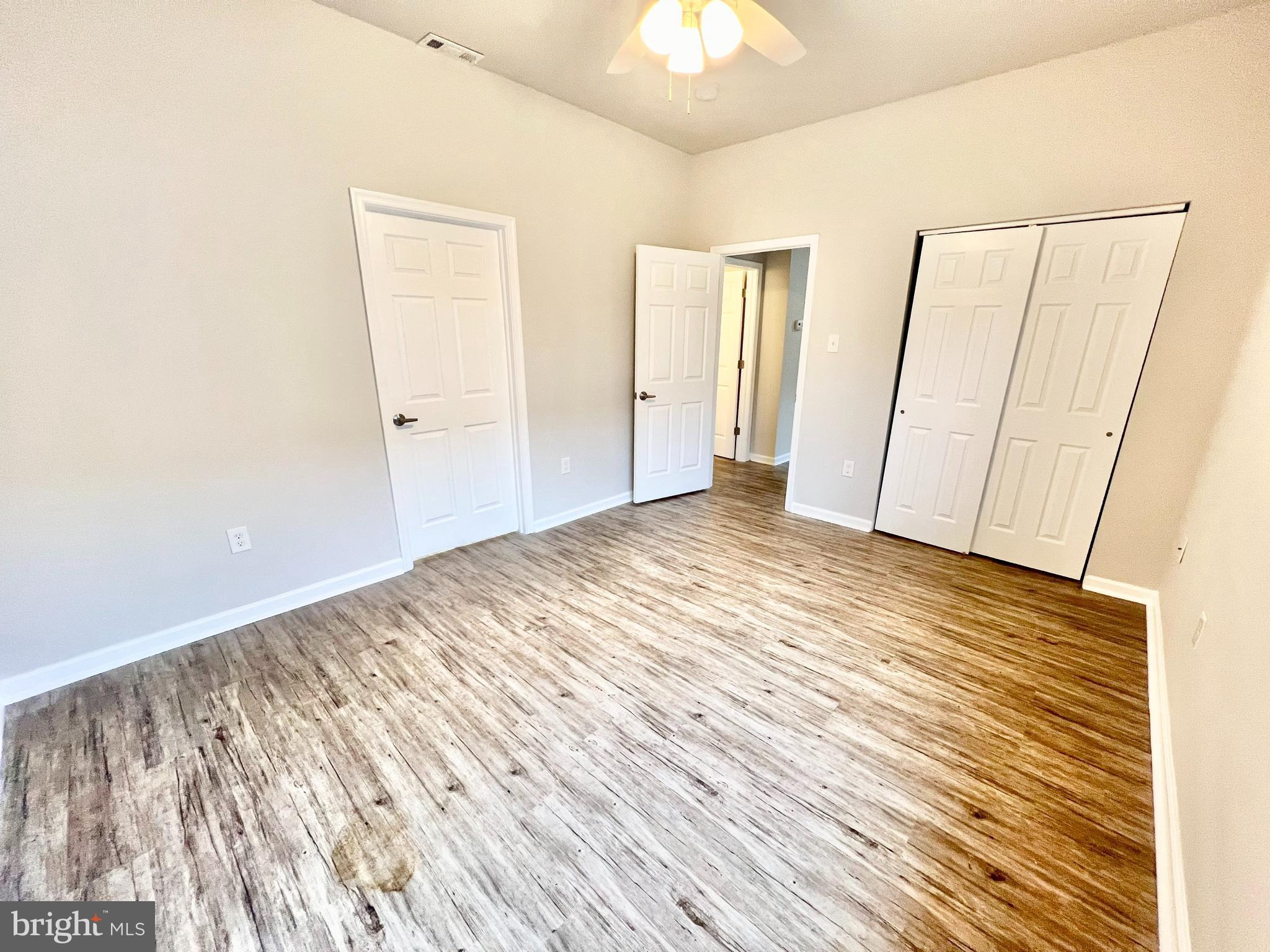 000 - Residential Lease