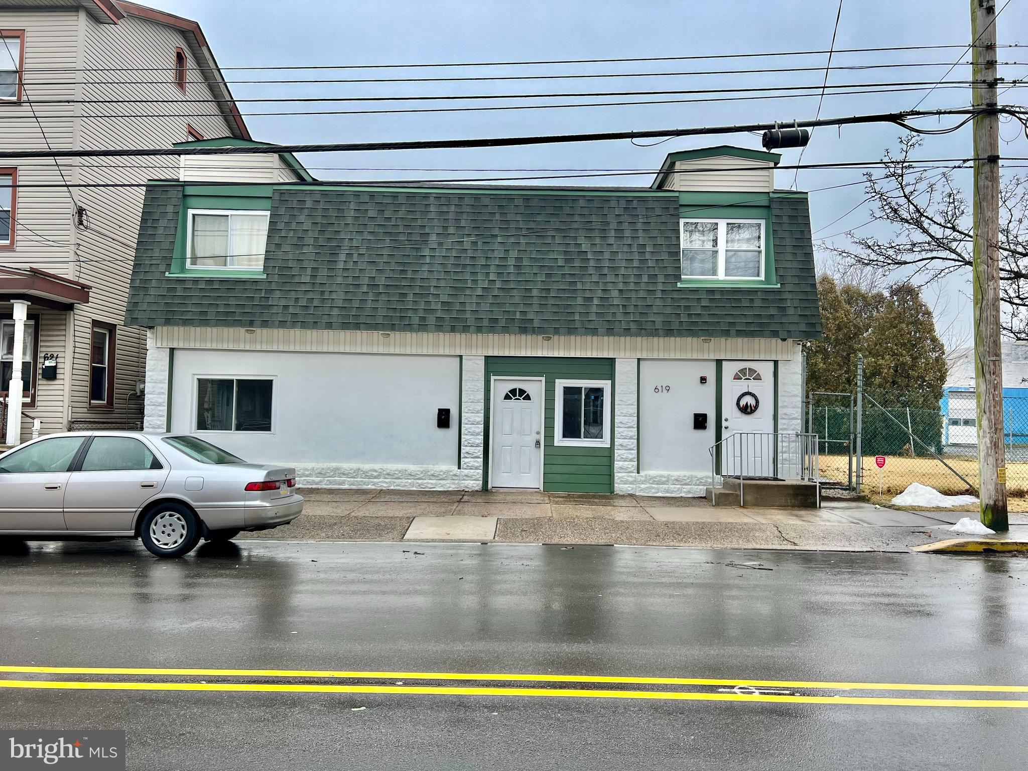 000 - Residential Lease