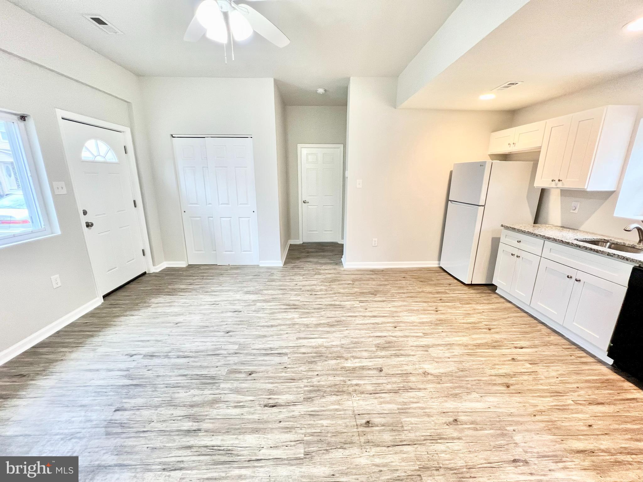 000 - Residential Lease