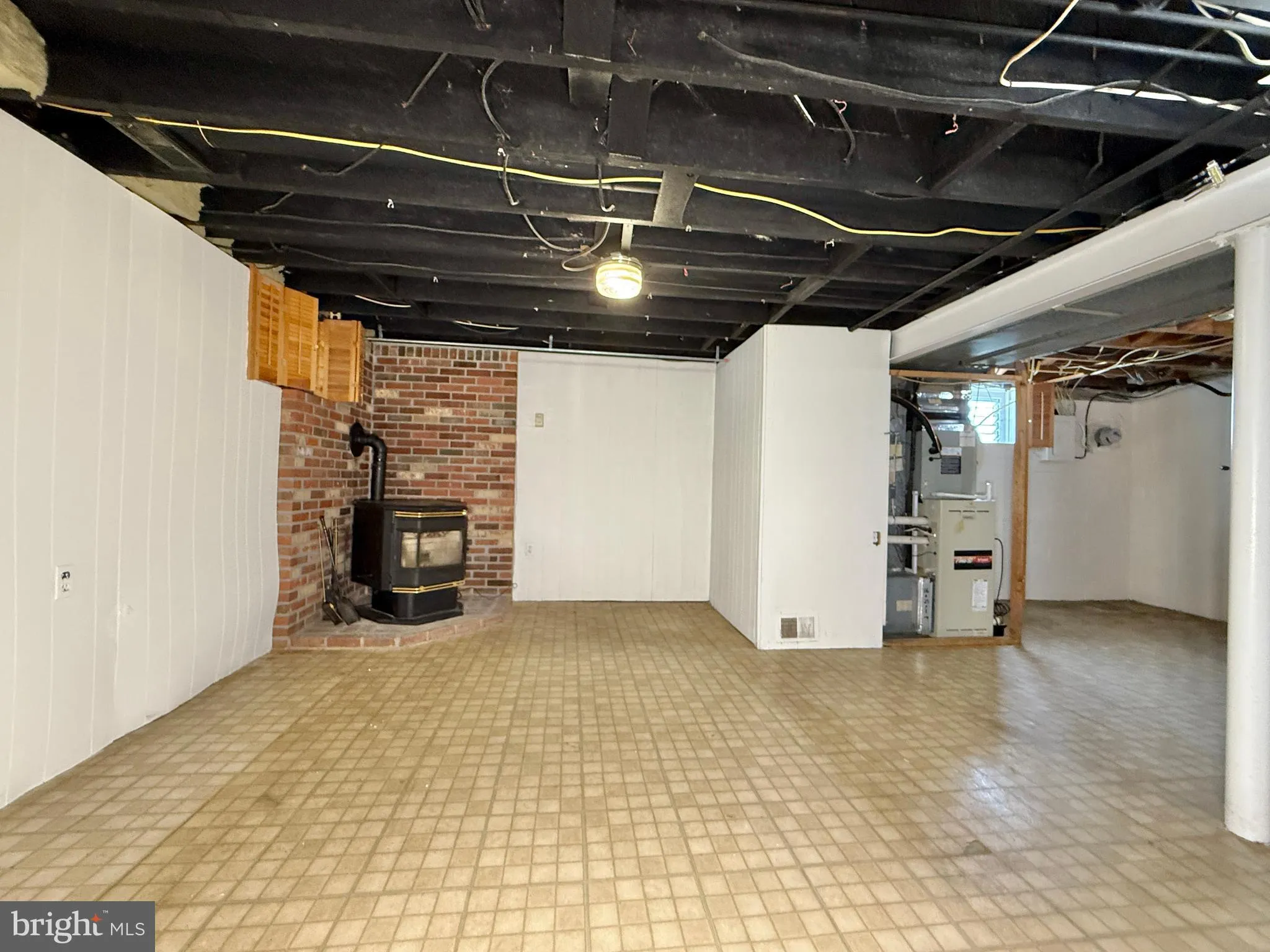 Baltimore, Maryland 21228, United States, 2 Bedrooms Bedrooms, ,1 BathroomBathrooms,Residential,Pending,228526