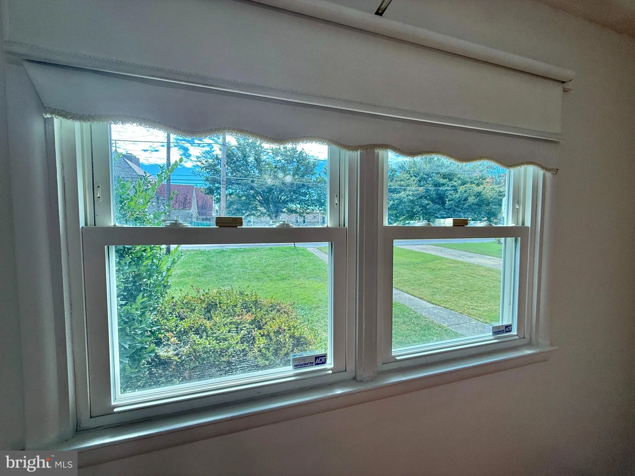 Baltimore, Maryland 21228, United States, 2 Bedrooms Bedrooms, ,1 BathroomBathrooms,Residential,Pending,228526