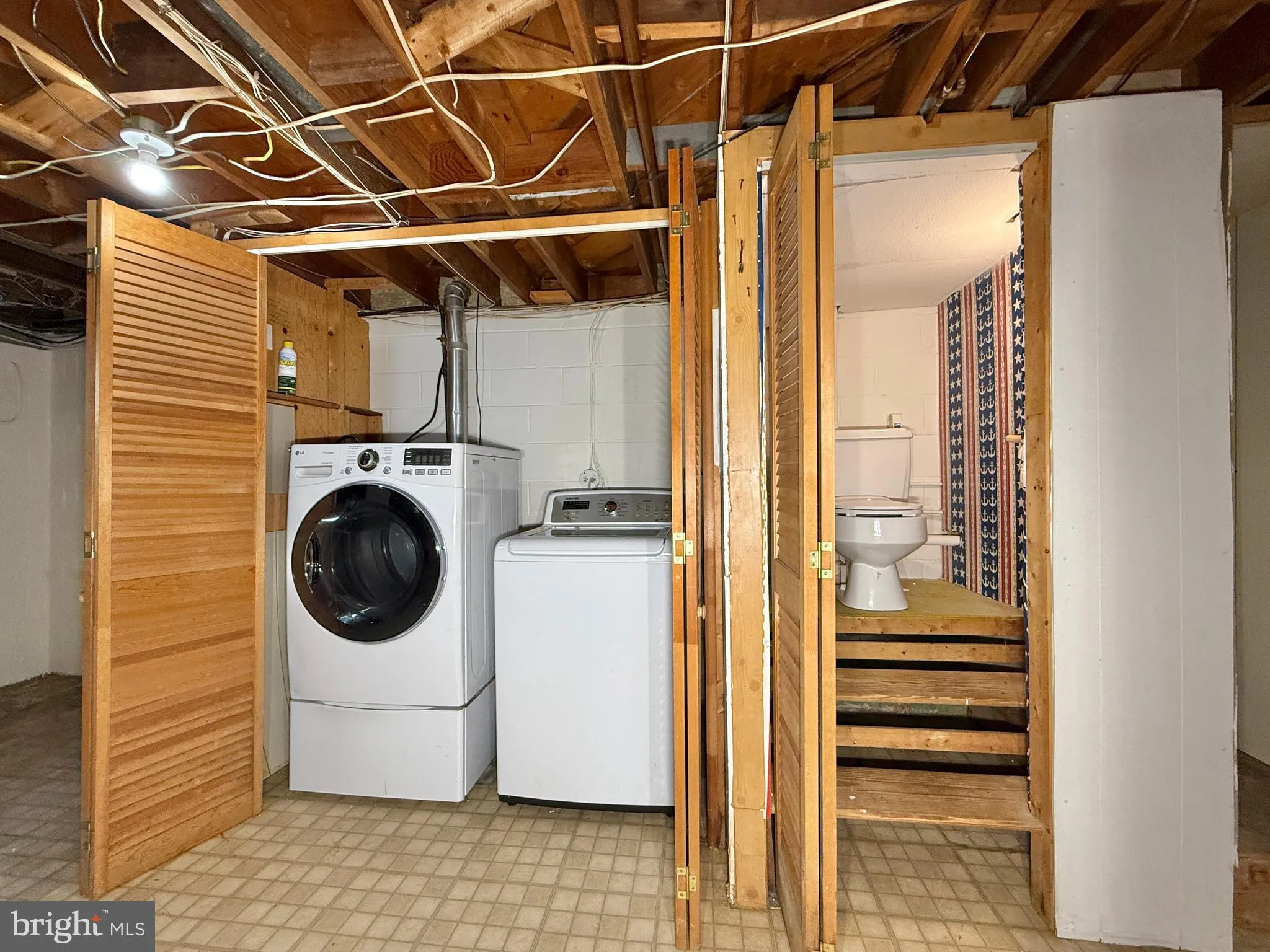 Baltimore, Maryland 21228, United States, 2 Bedrooms Bedrooms, ,1 BathroomBathrooms,Residential,Pending,228526