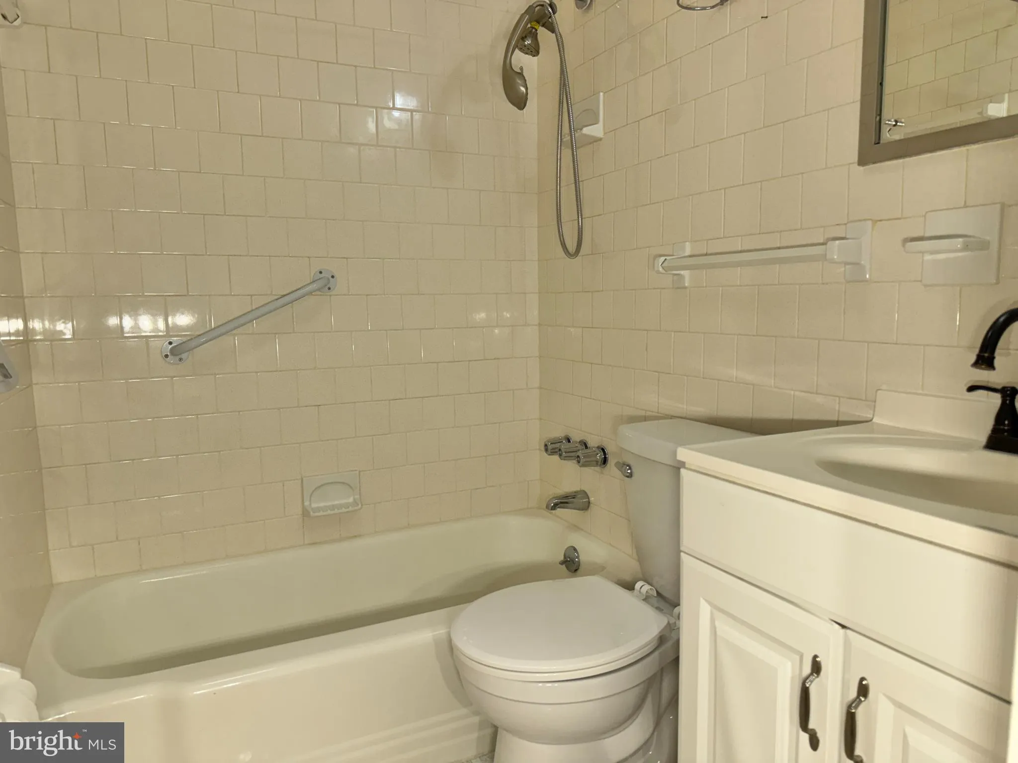 Baltimore, Maryland 21228, United States, 2 Bedrooms Bedrooms, ,1 BathroomBathrooms,Residential,Pending,228526