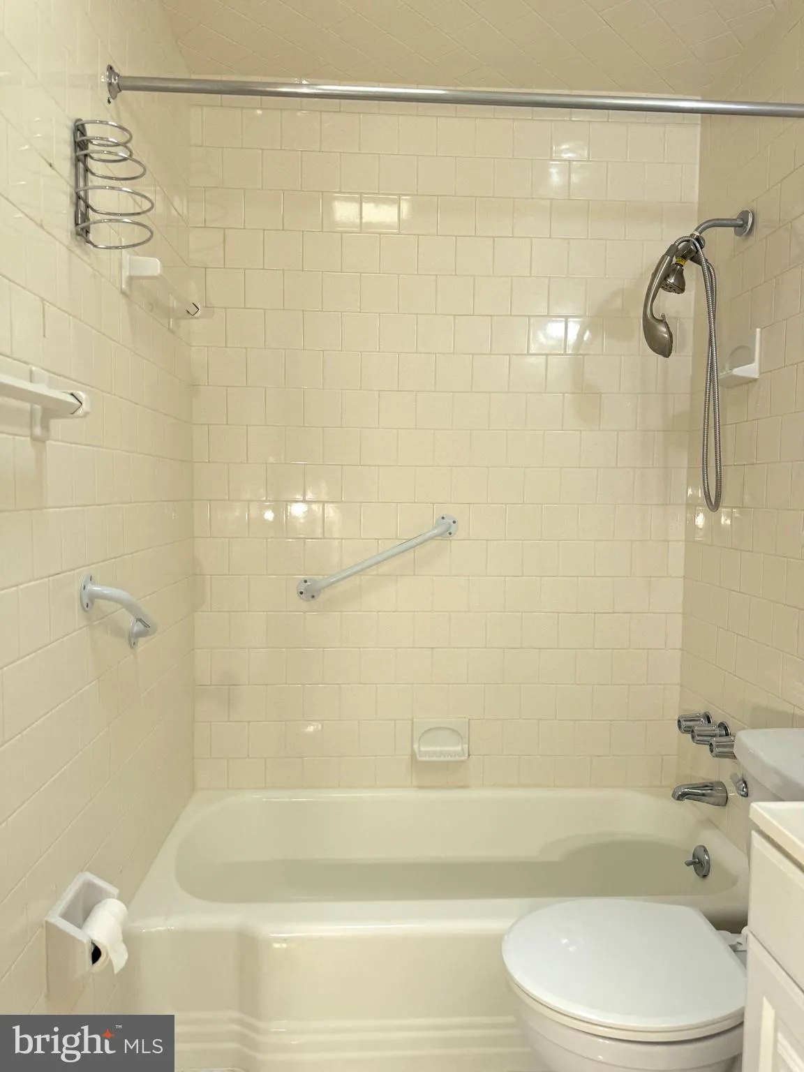 Baltimore, Maryland 21228, United States, 2 Bedrooms Bedrooms, ,1 BathroomBathrooms,Residential,Pending,228526