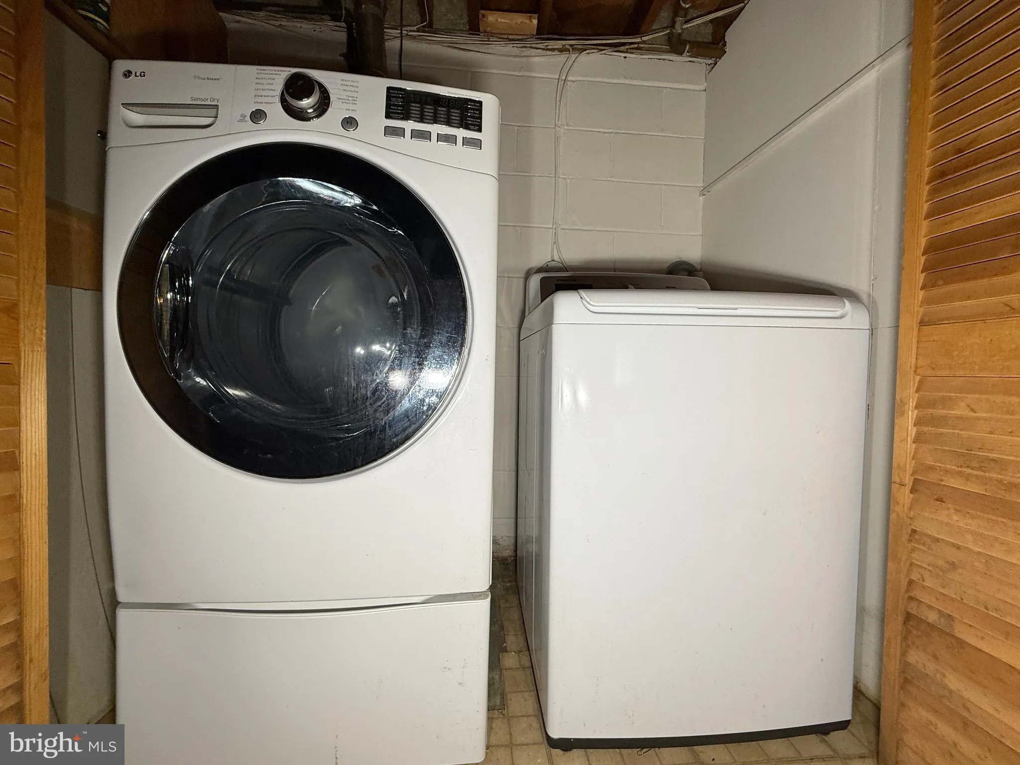 Baltimore, Maryland 21228, United States, 2 Bedrooms Bedrooms, ,1 BathroomBathrooms,Residential,Pending,228526