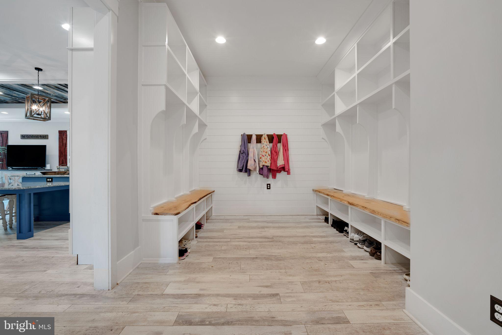 WOODLAWN FARMS - Residential