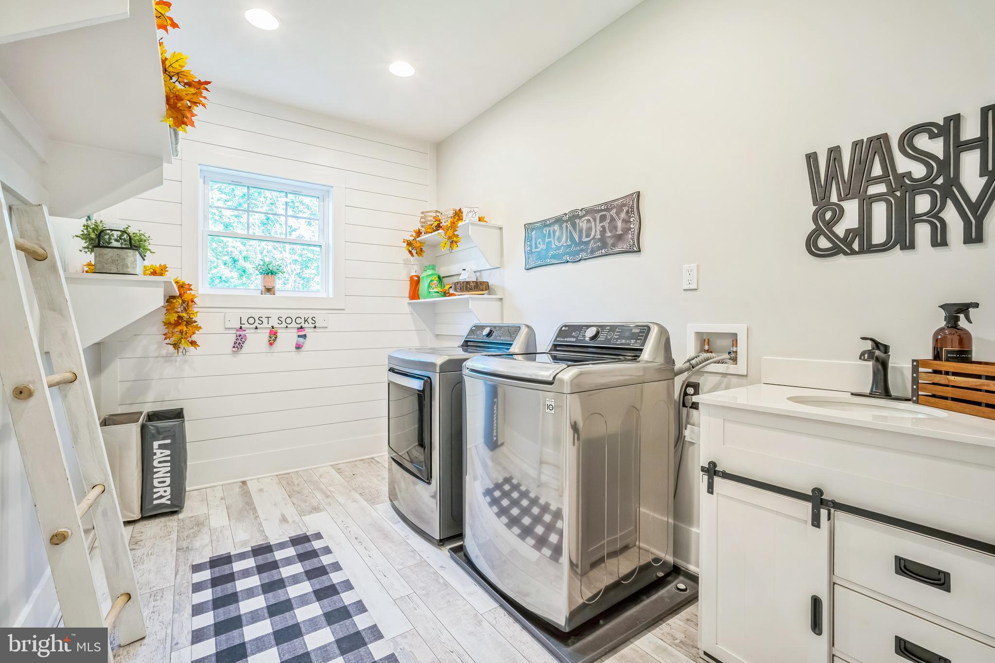 WOODLAWN FARMS - Residential