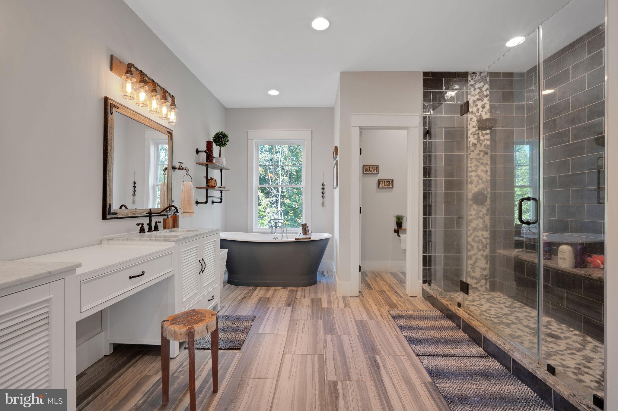 WOODLAWN FARMS - Residential