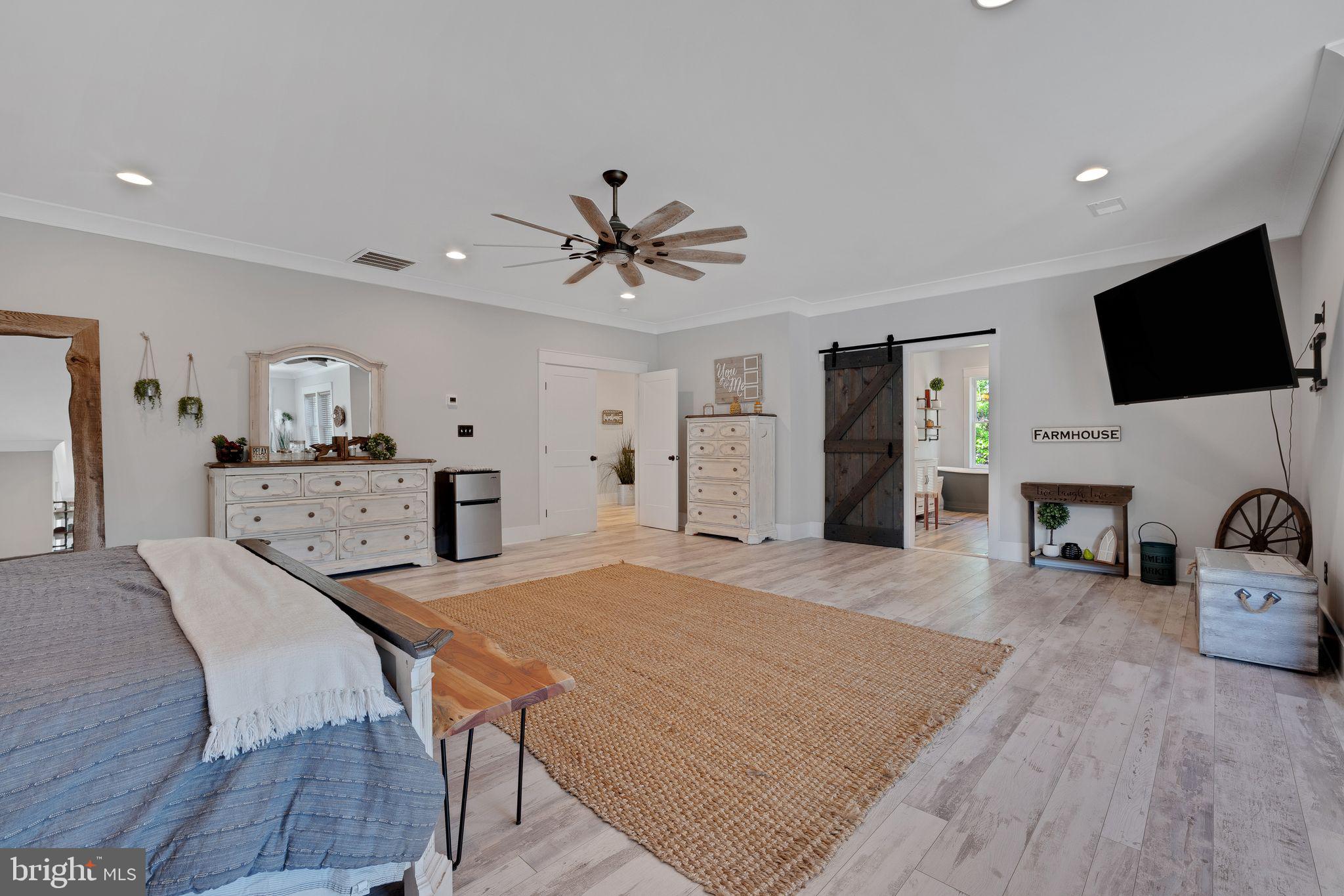 WOODLAWN FARMS - Residential