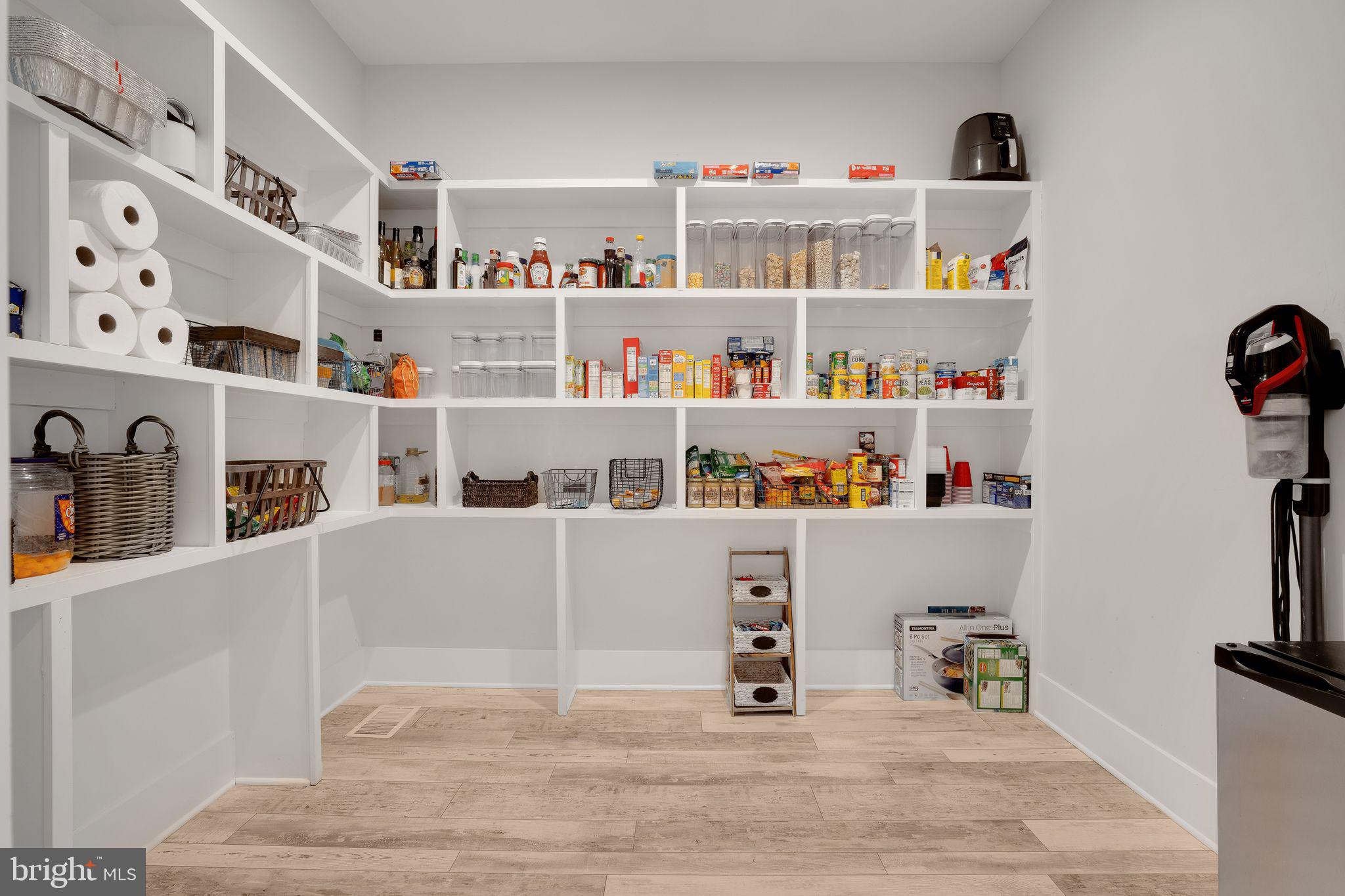 WOODLAWN FARMS - Residential