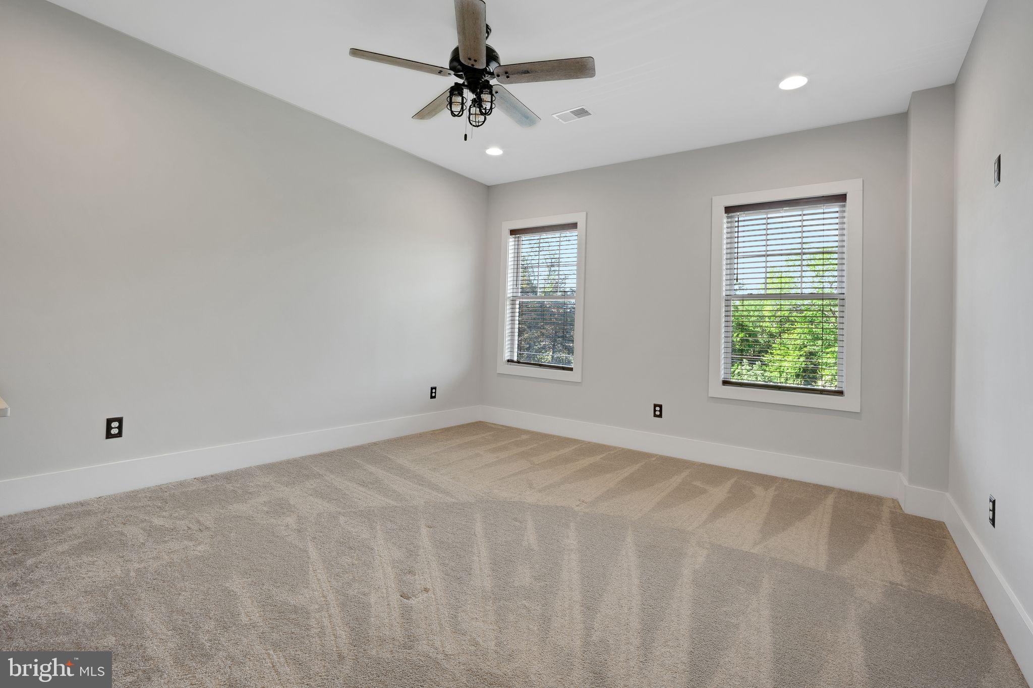 WOODLAWN FARMS - Residential