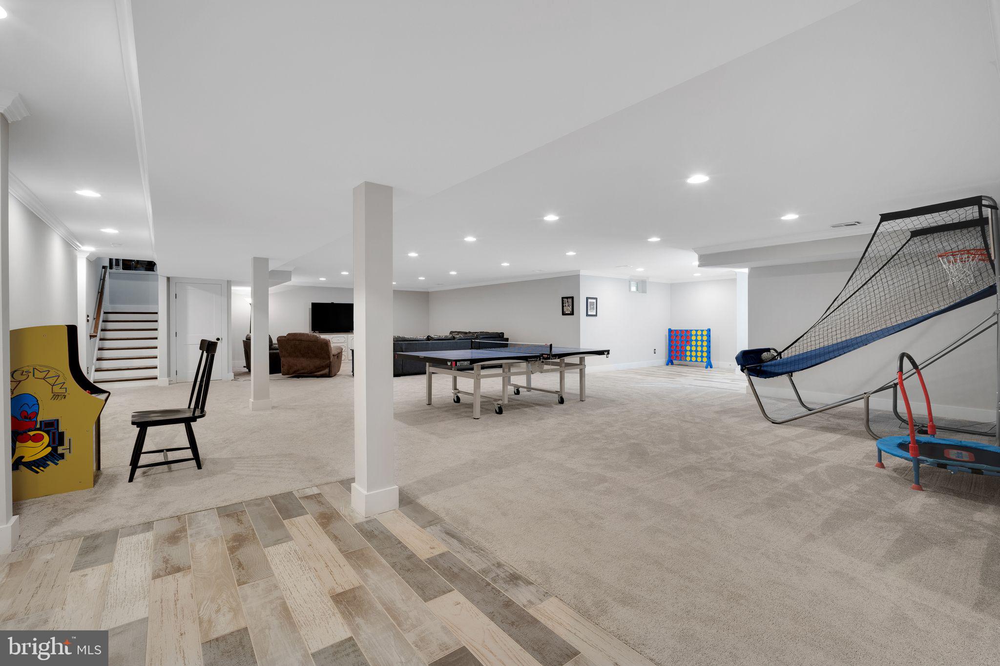 WOODLAWN FARMS - Residential