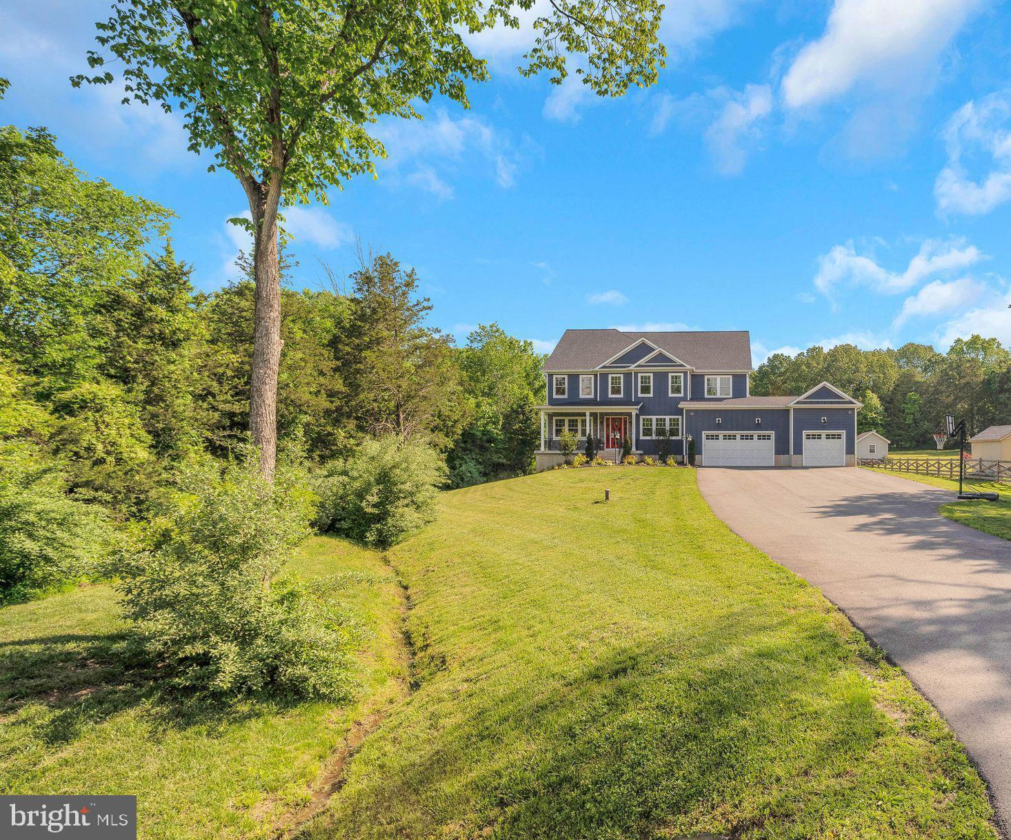 12516 HOMESTEAD DRIVE