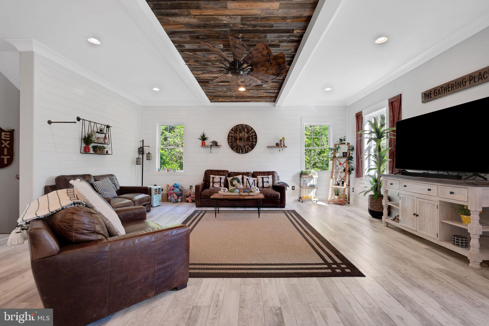 WOODLAWN FARMS - Residential