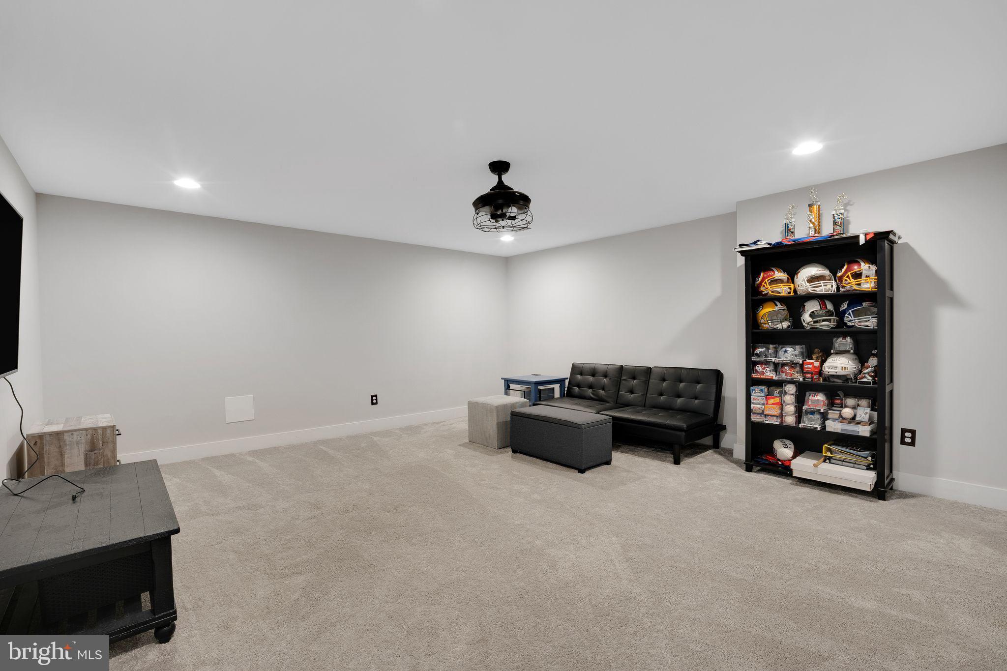 WOODLAWN FARMS - Residential