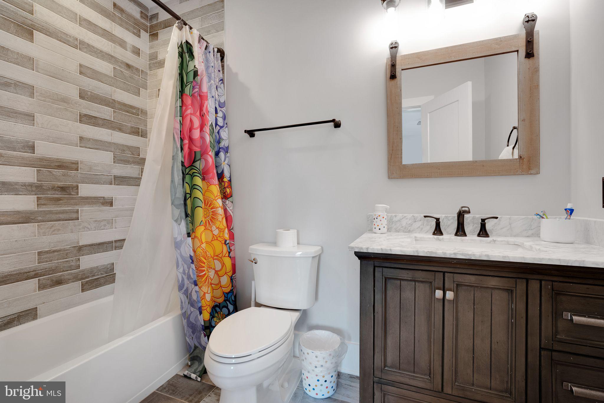 WOODLAWN FARMS - Residential