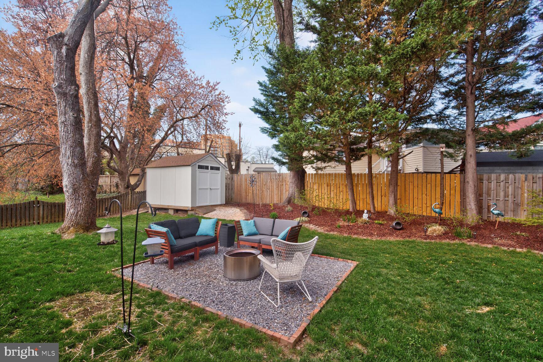 HALPINE VILLAGE - Residential