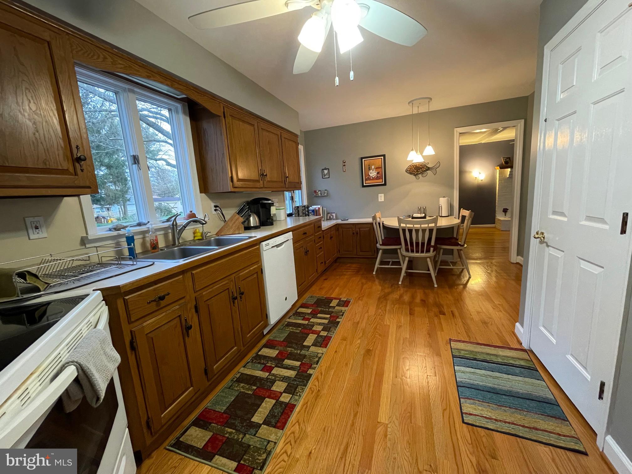 APPLETON ACRES - Residential