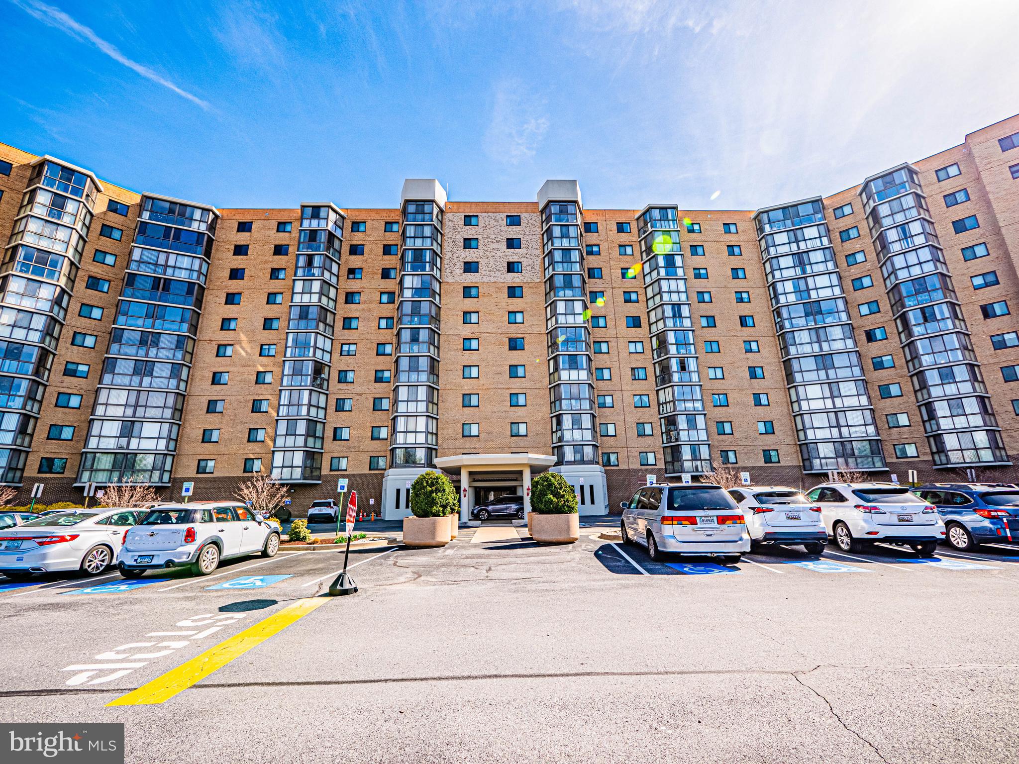 LEISURE WORLD - Residential