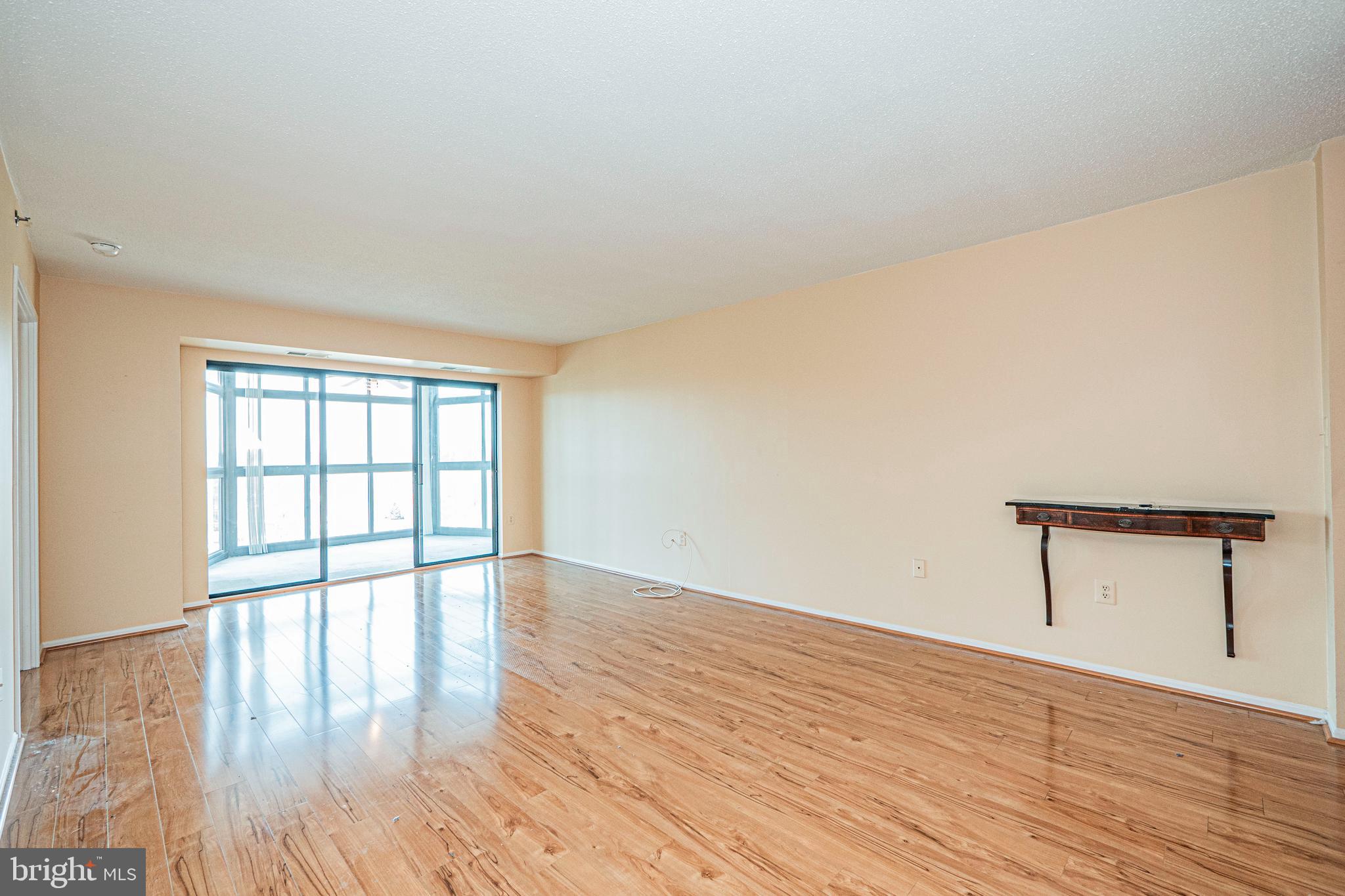 LEISURE WORLD - Residential