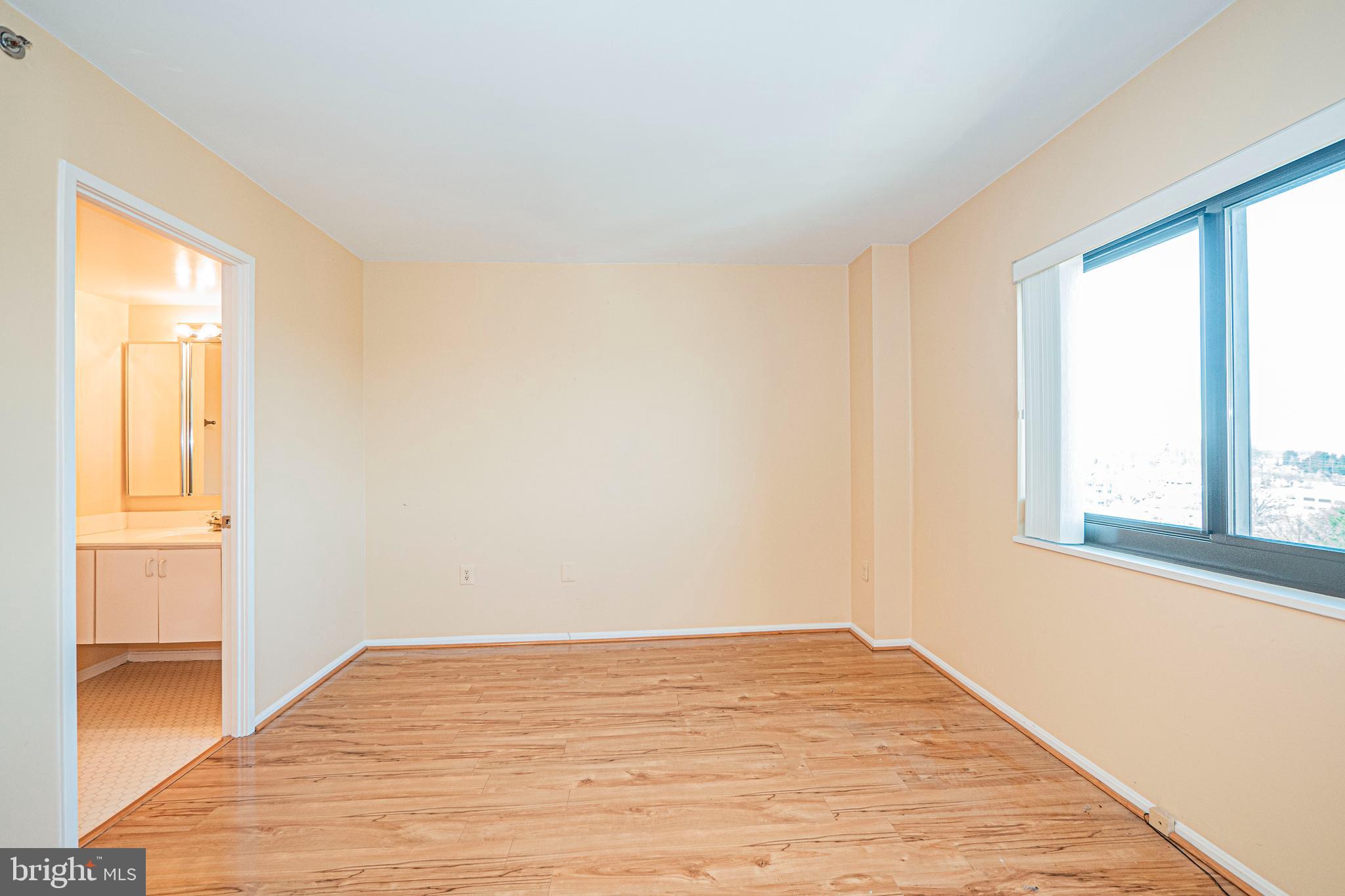 LEISURE WORLD - Residential