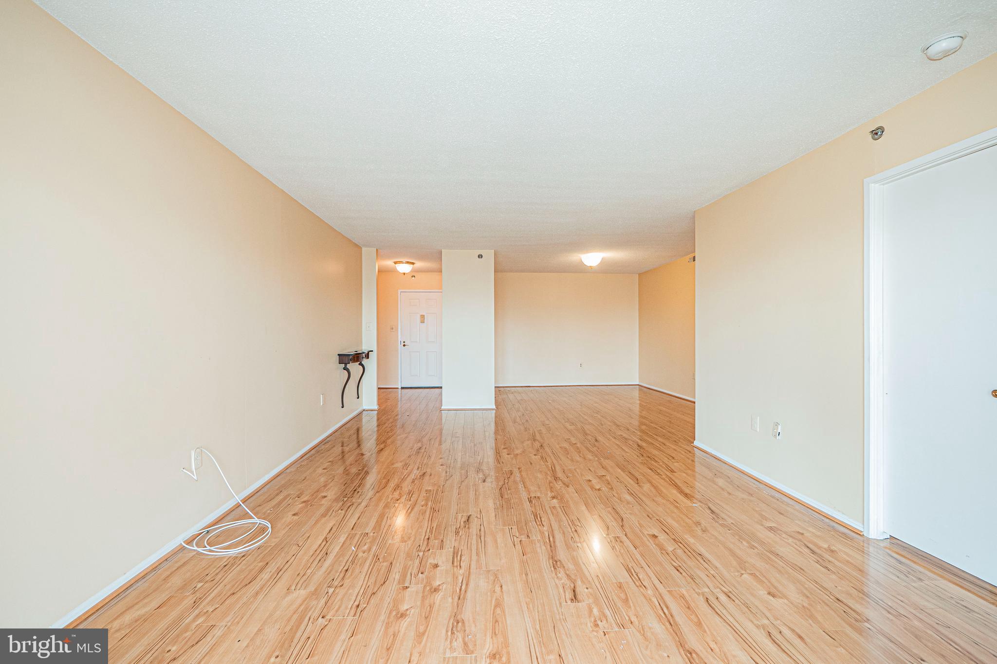 LEISURE WORLD - Residential