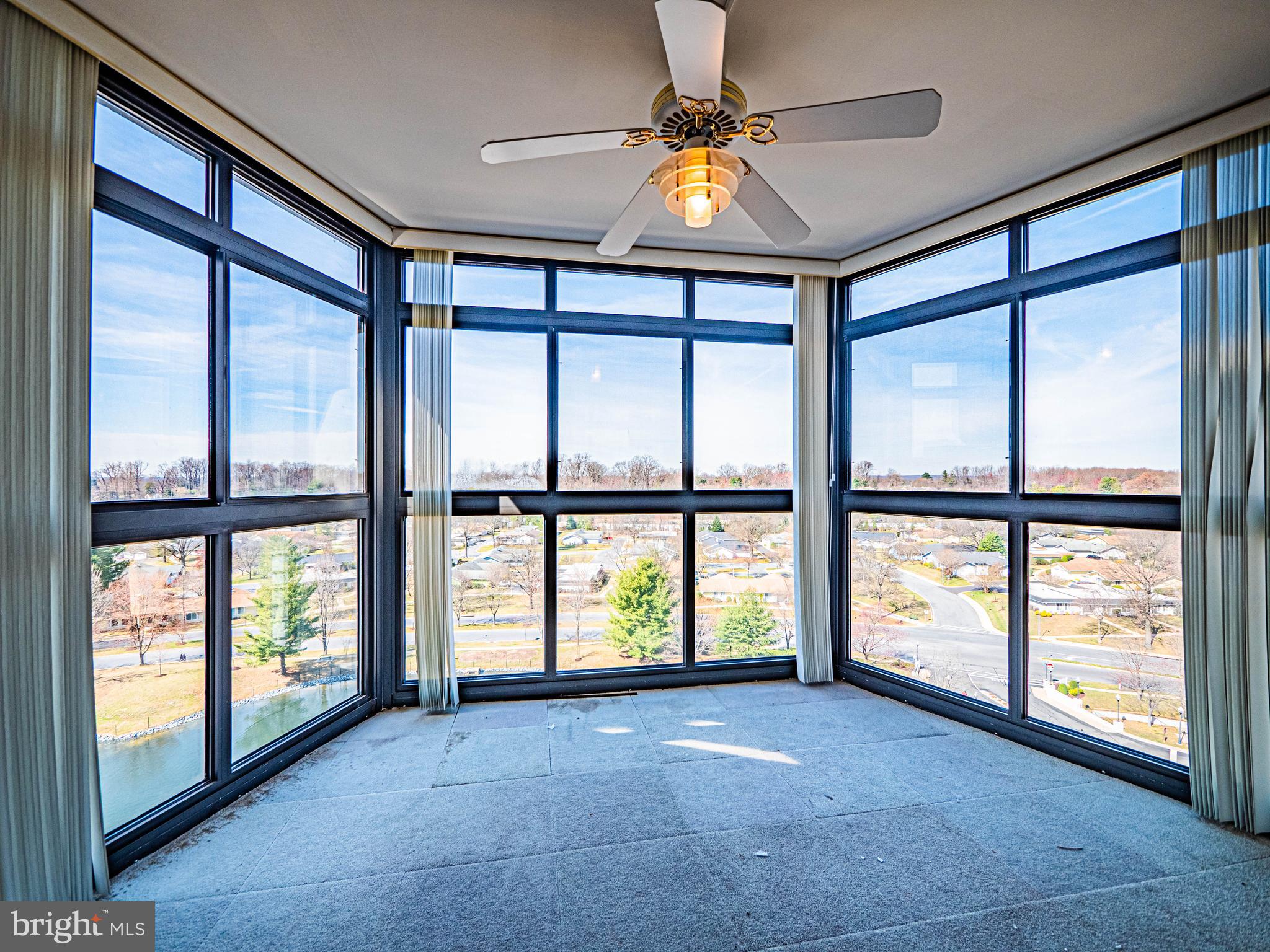 LEISURE WORLD - Residential