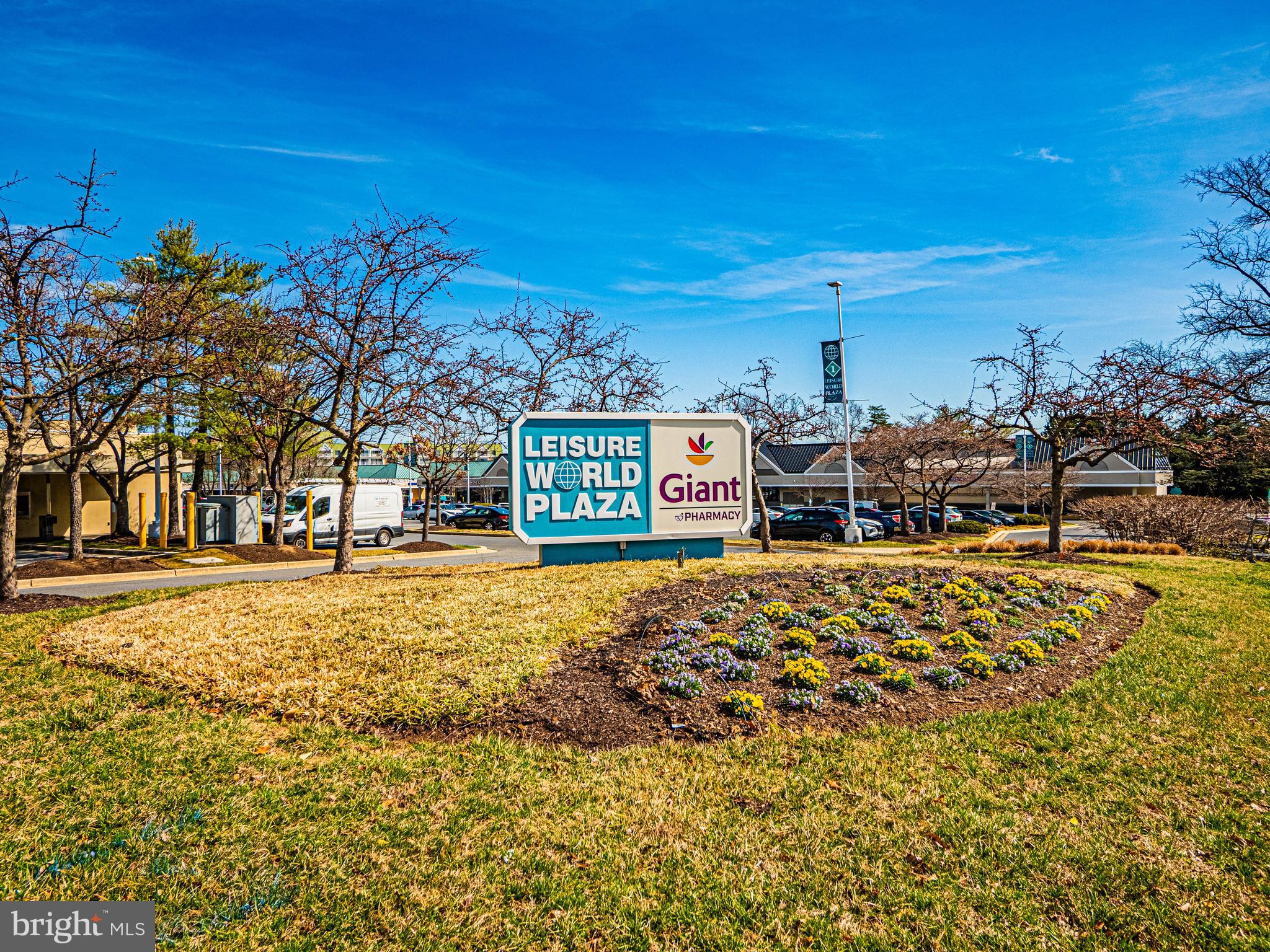 LEISURE WORLD - Residential